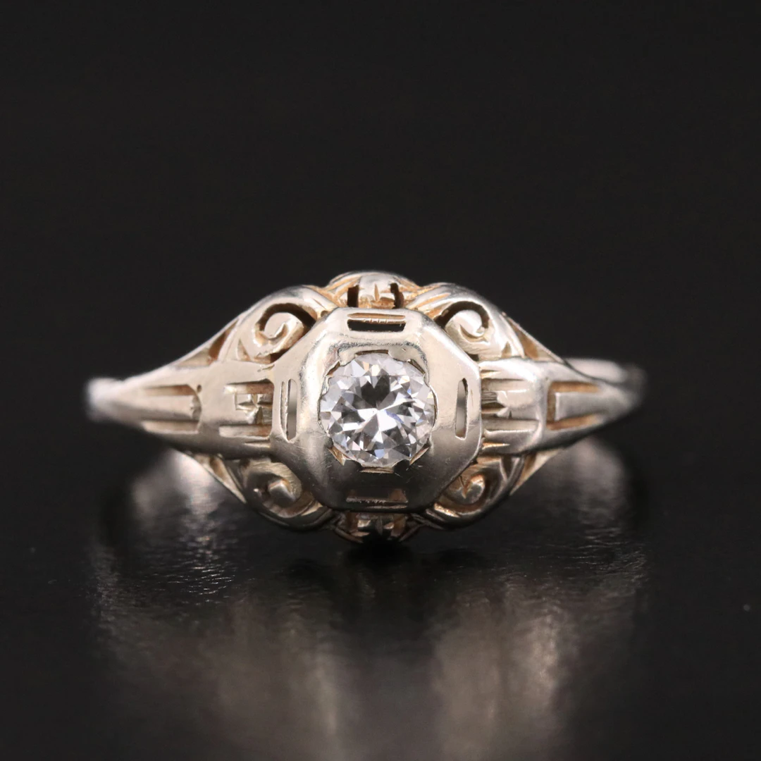 Vintage 18K Diamond Solitaire Ring