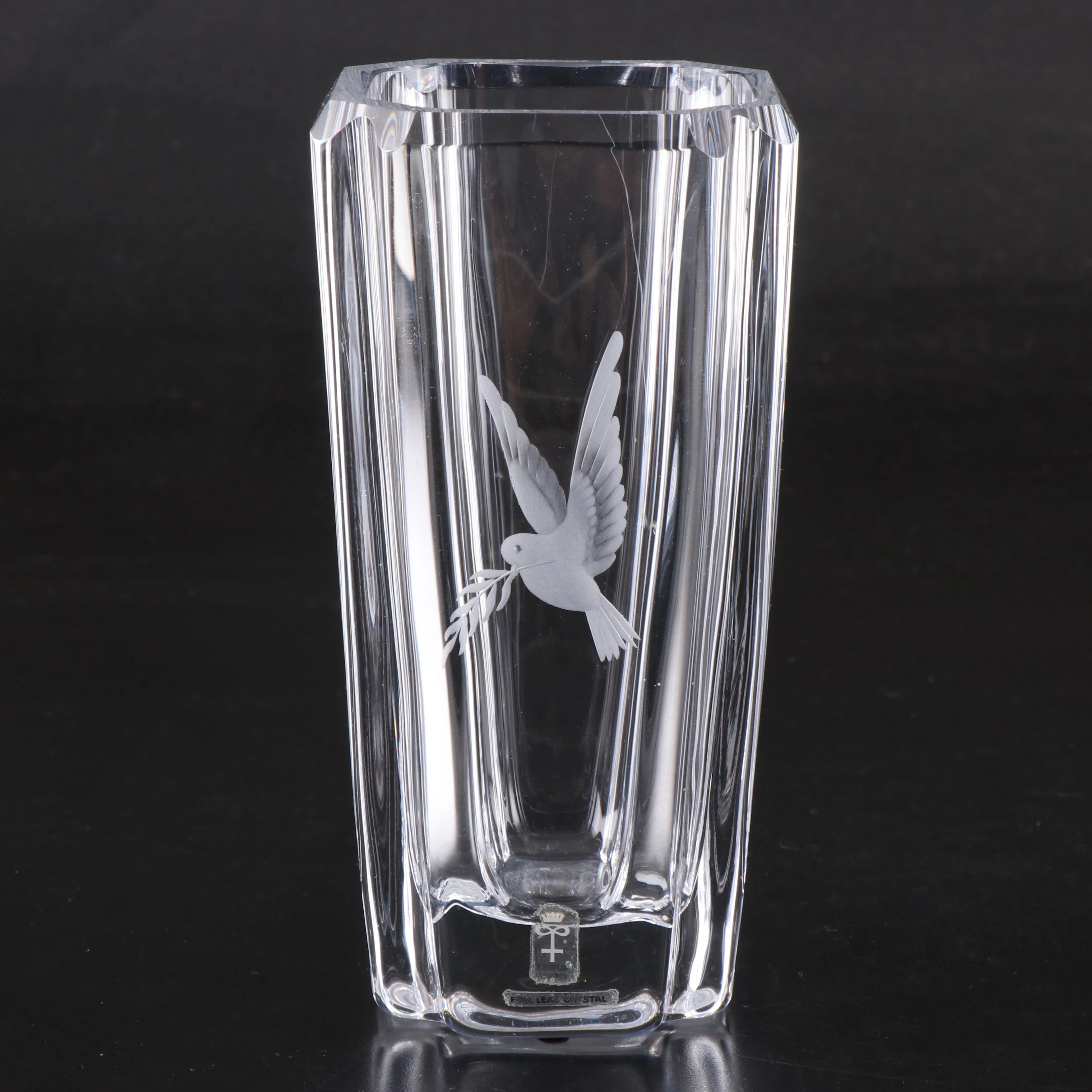 Bengt Edenfalk for Skruf Etched Dove Crystal Vase