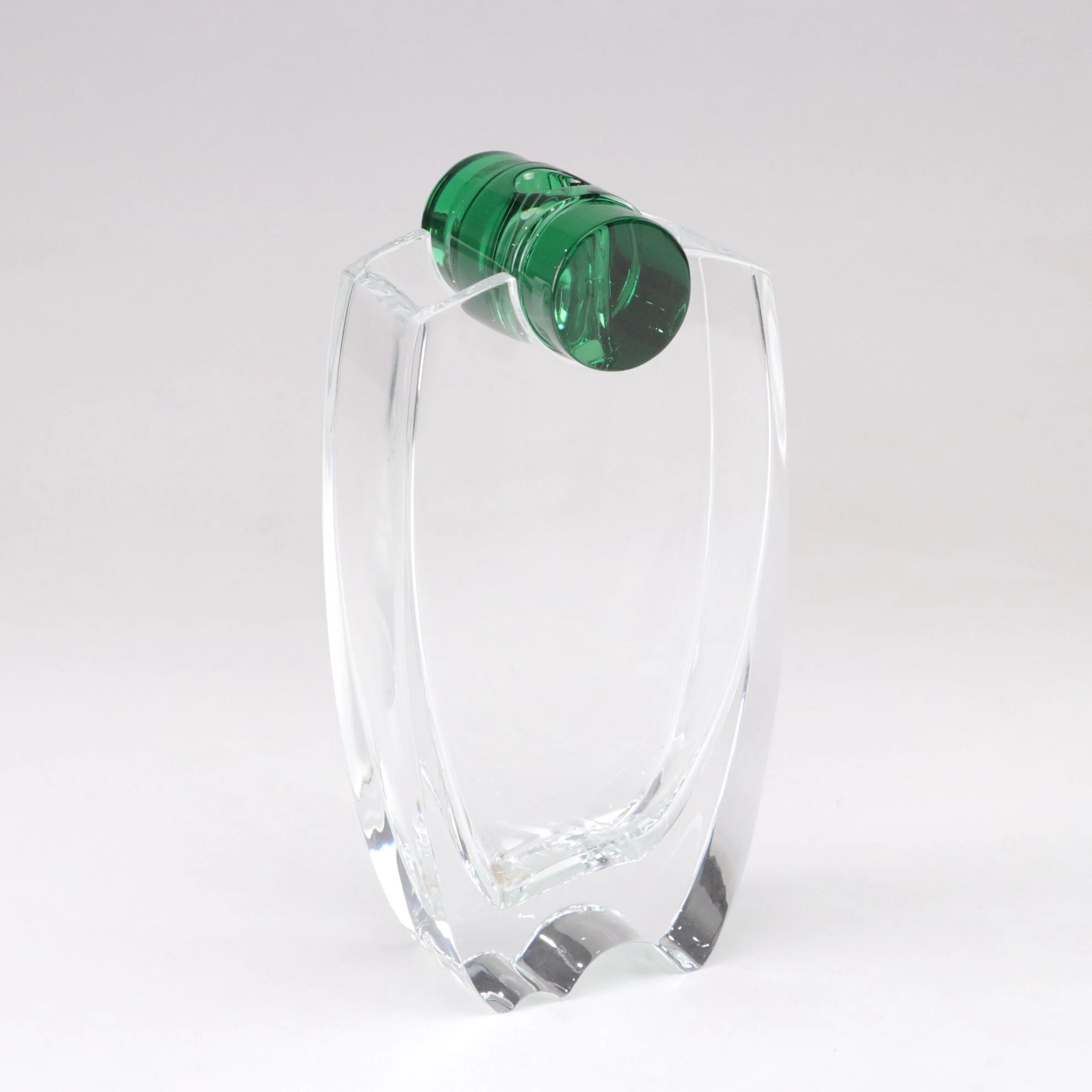 Baccarat Océanie Flower Vase with Green Frog