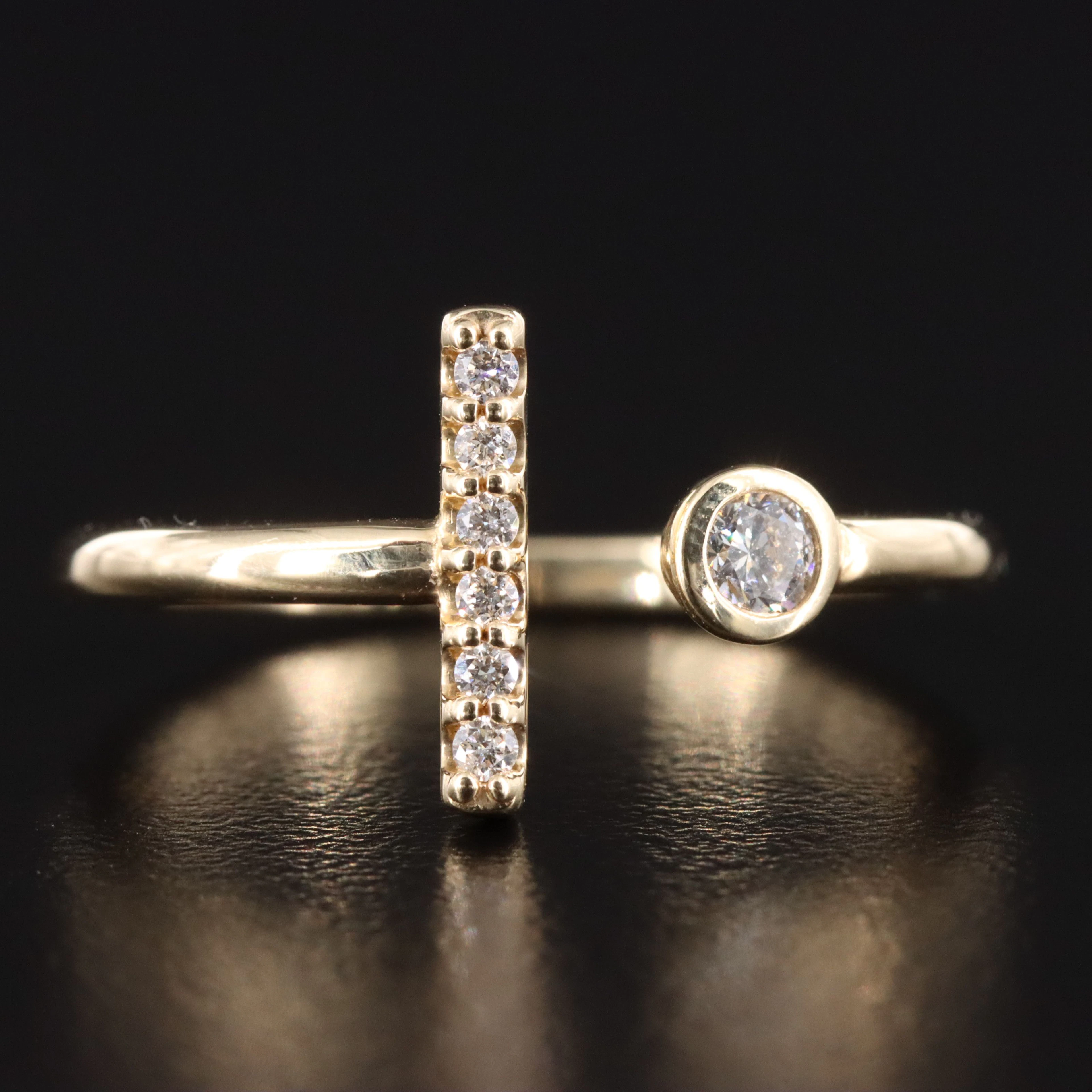 14K 0.14 CTW Diamond Bar Ring