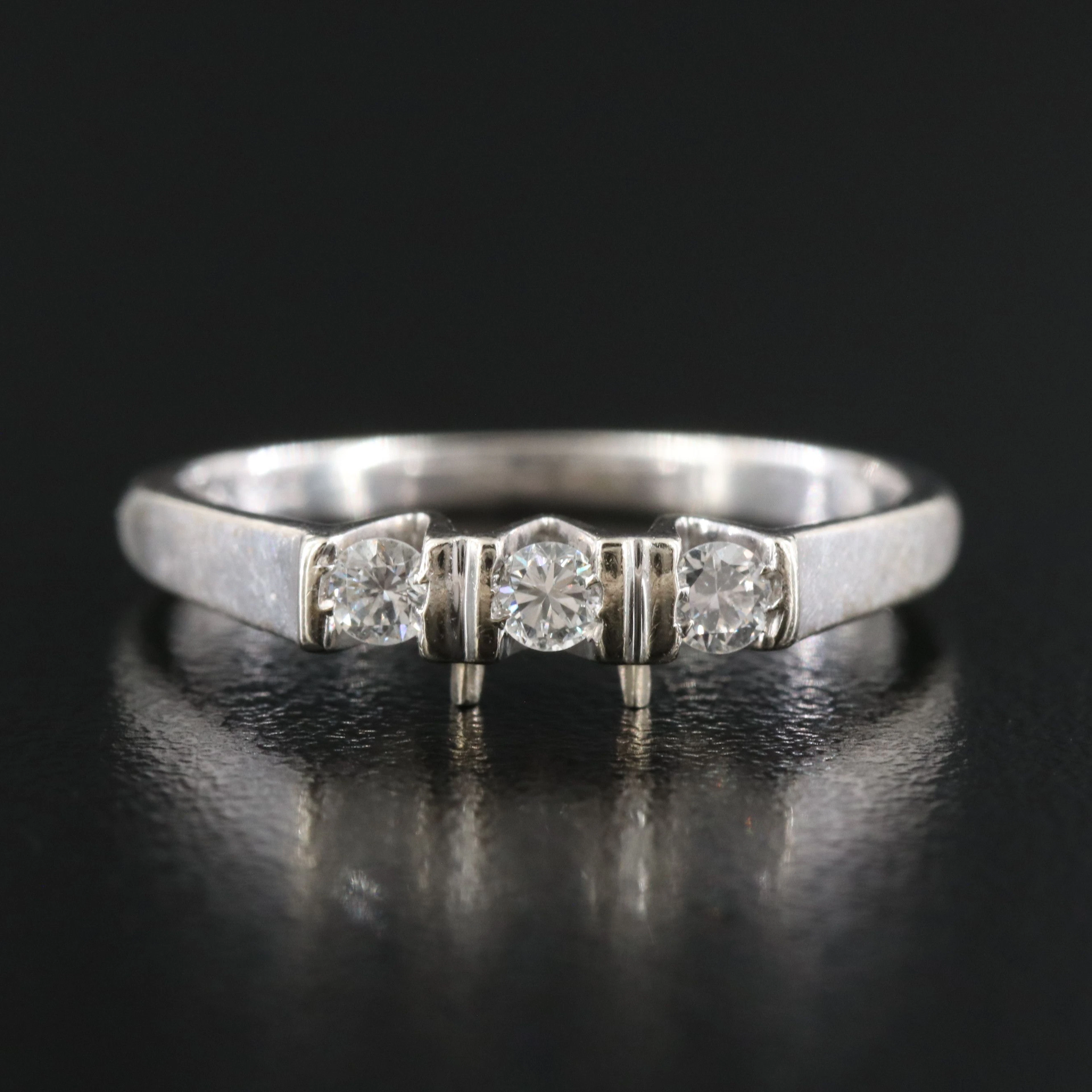 14K 0.16 CTW Diamond Ring