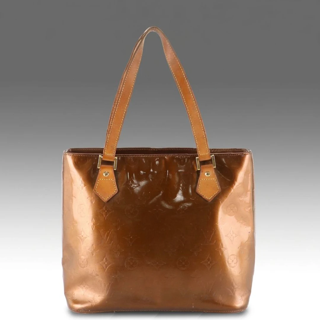 Louis Vuitton Columbus Shoulder Bag in Bronze Vernis Leather