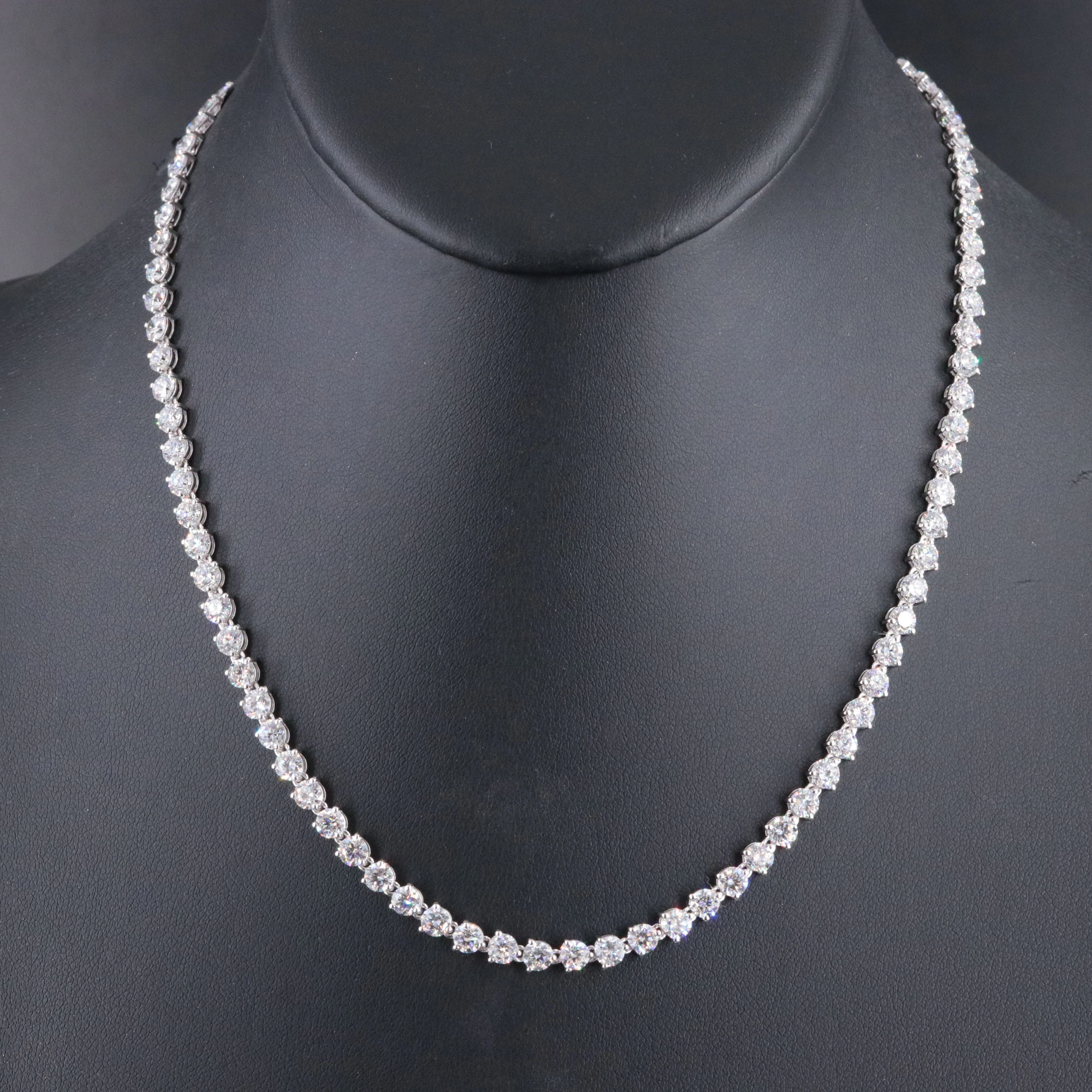 14K 16.88 CTW Lab Grown Diamond Rivière Necklace with IGI Jewelery Report