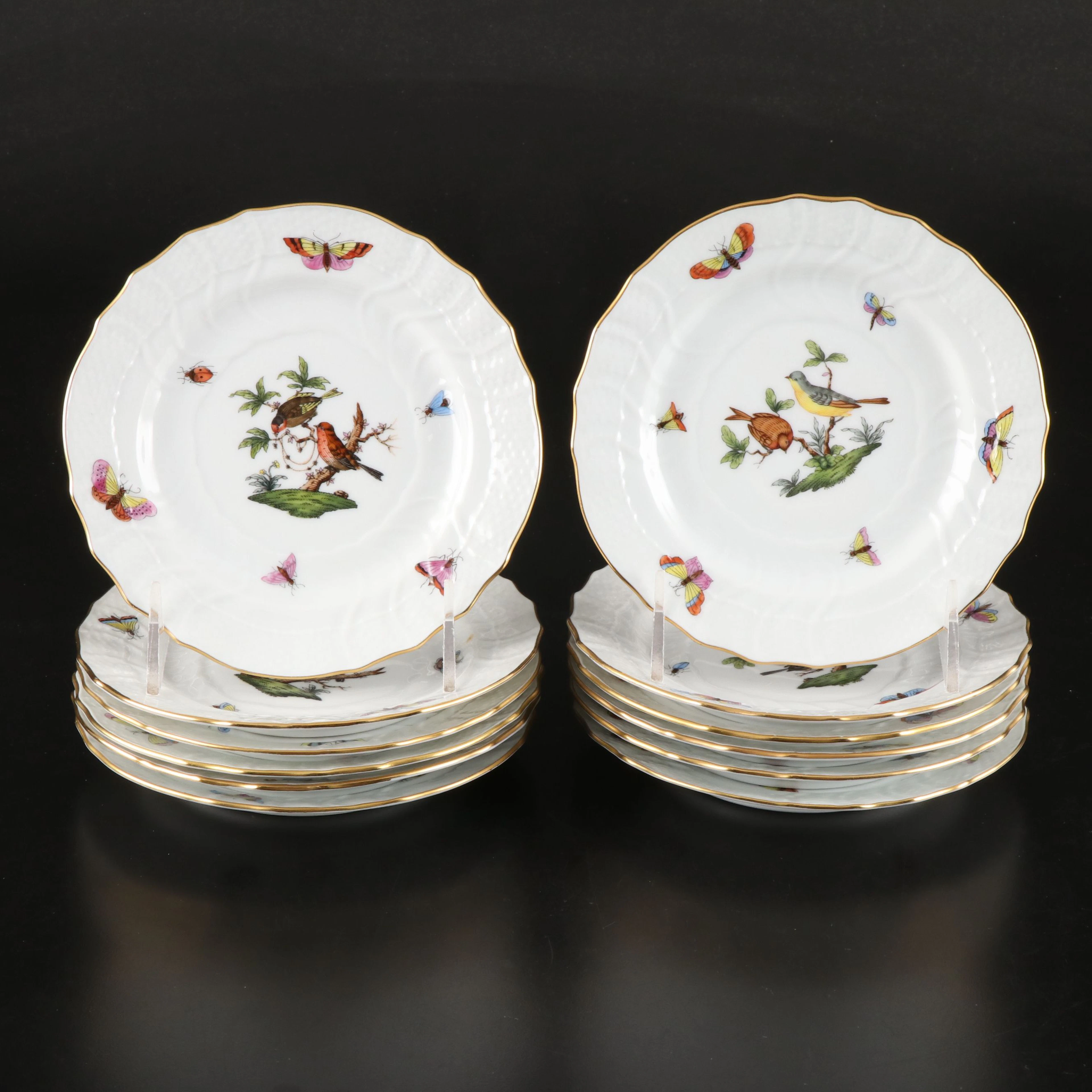 Herend "Rothschild Bird" Hungarian Porcelain Bread and Butter Plates, 20th C.