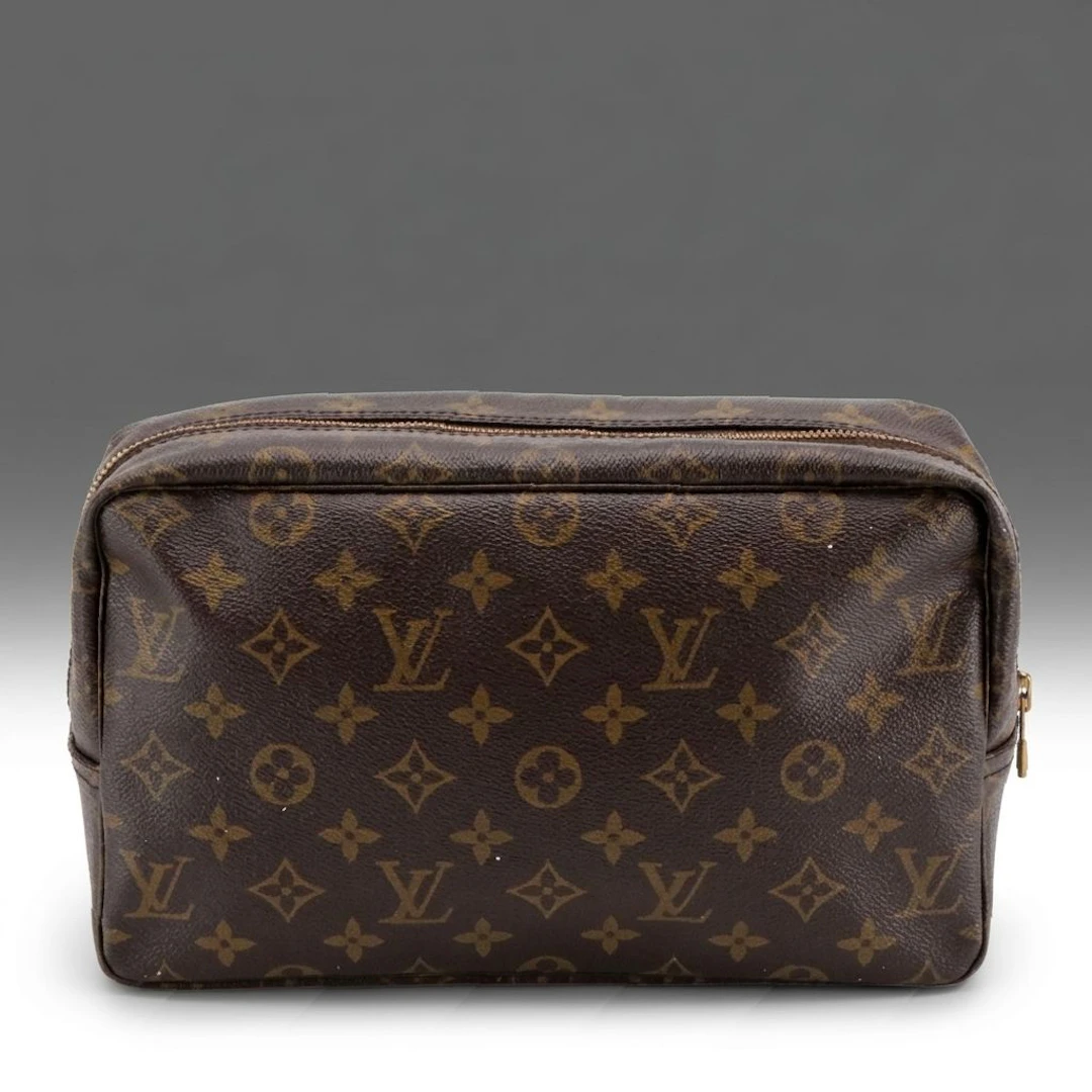 Louis Vuitton Trousse Toilette 28 in Monogram Canvas and Leather
