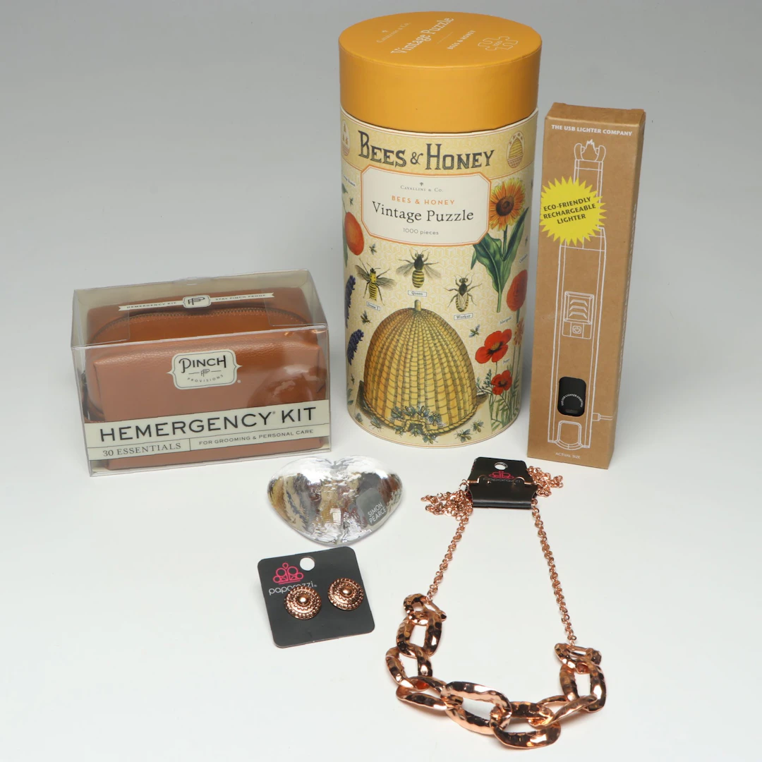 Simon Pearce Handblown Heart Glass Paperweight with Puzzle, Other Accessories