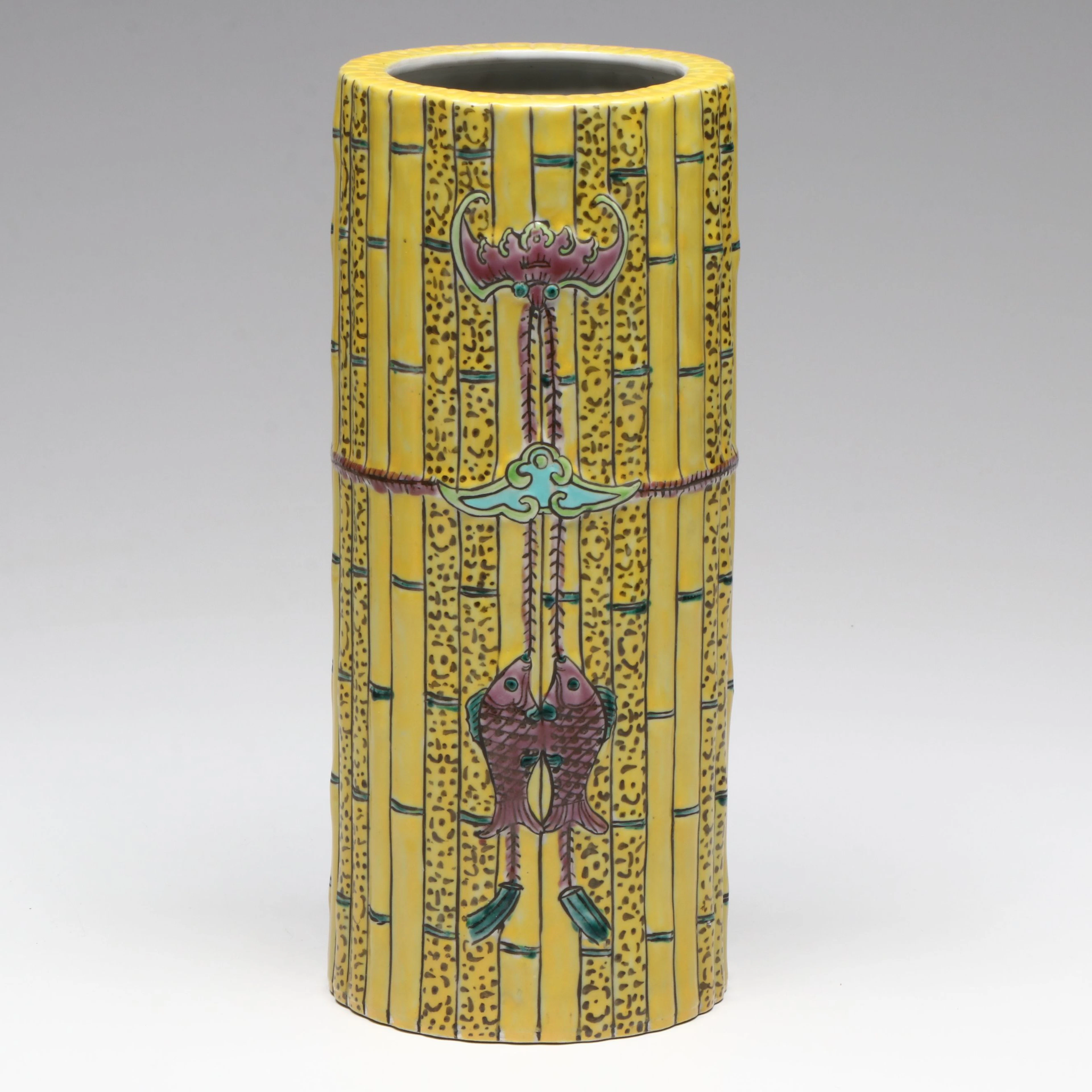 Chinese Qing Dynasty Tongzhi Twin Fish Bamboo Porcelain Vase, Late 19th Century