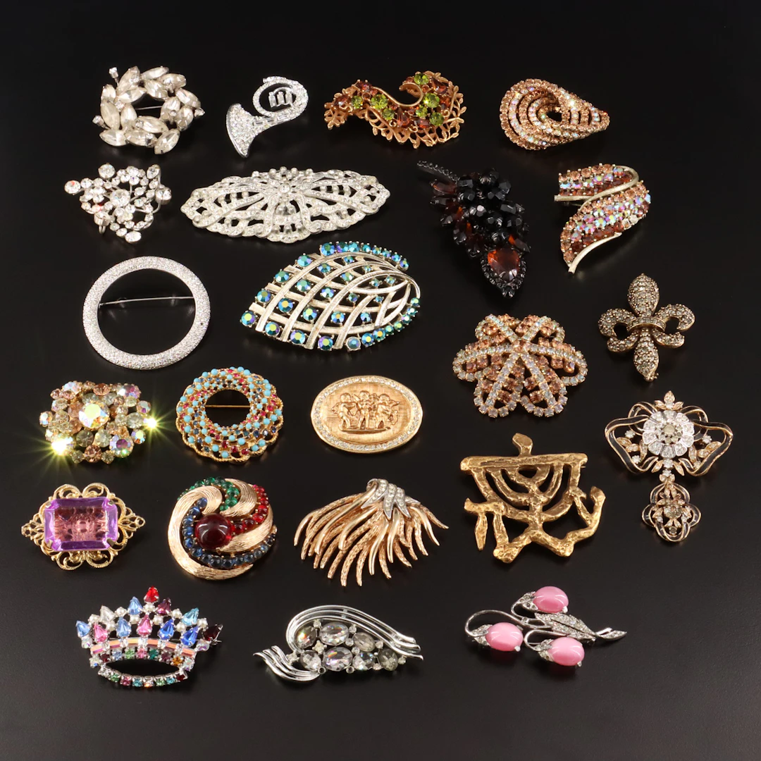 Boucher, Kramer and Karu Arke Featured in Vintage Costume Brooches