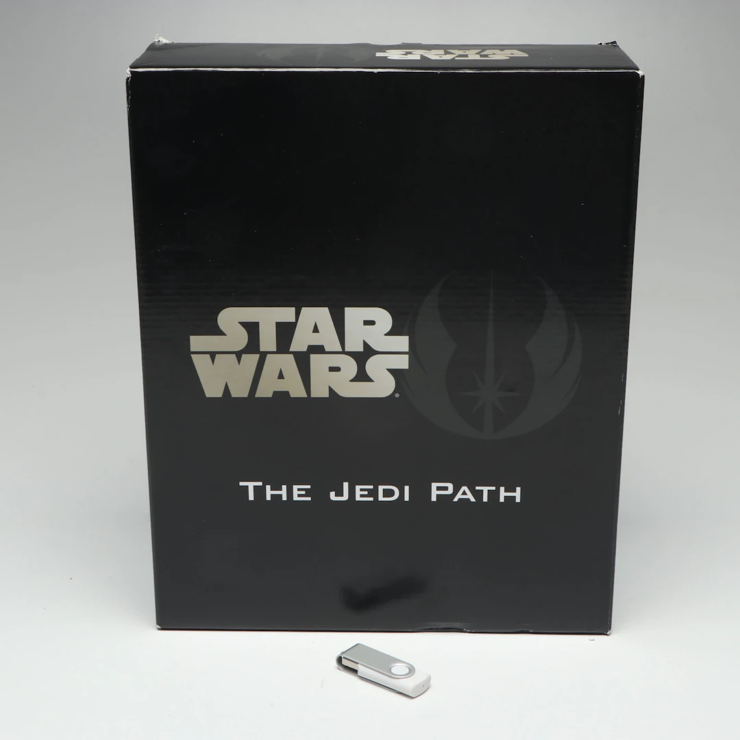 Star Wars: The Jedi Path "A Manual for Students of the Force" in Box, 2010