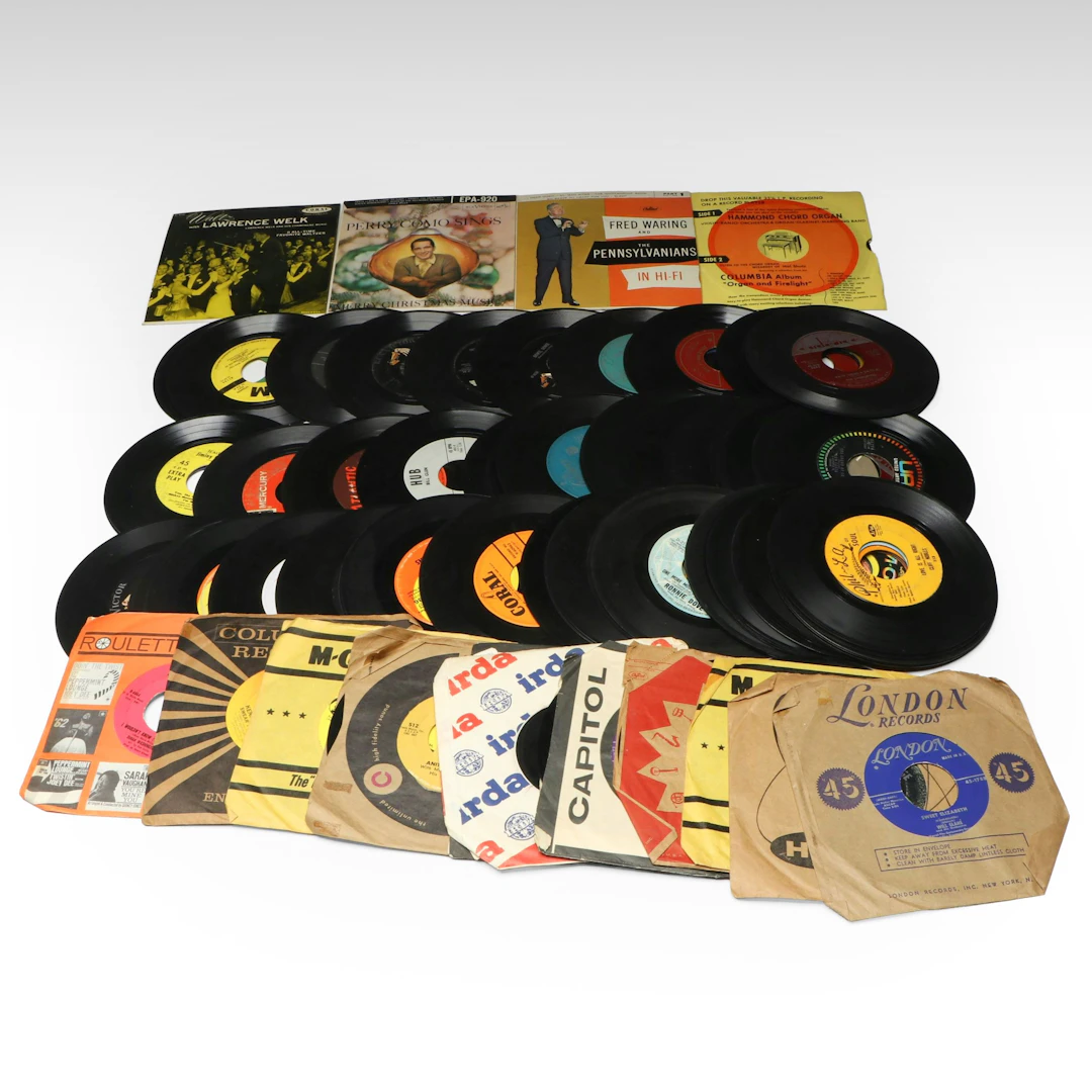 Perry Como, Lawrence Welk, Hank Williams, and More Vinyl Record Singles