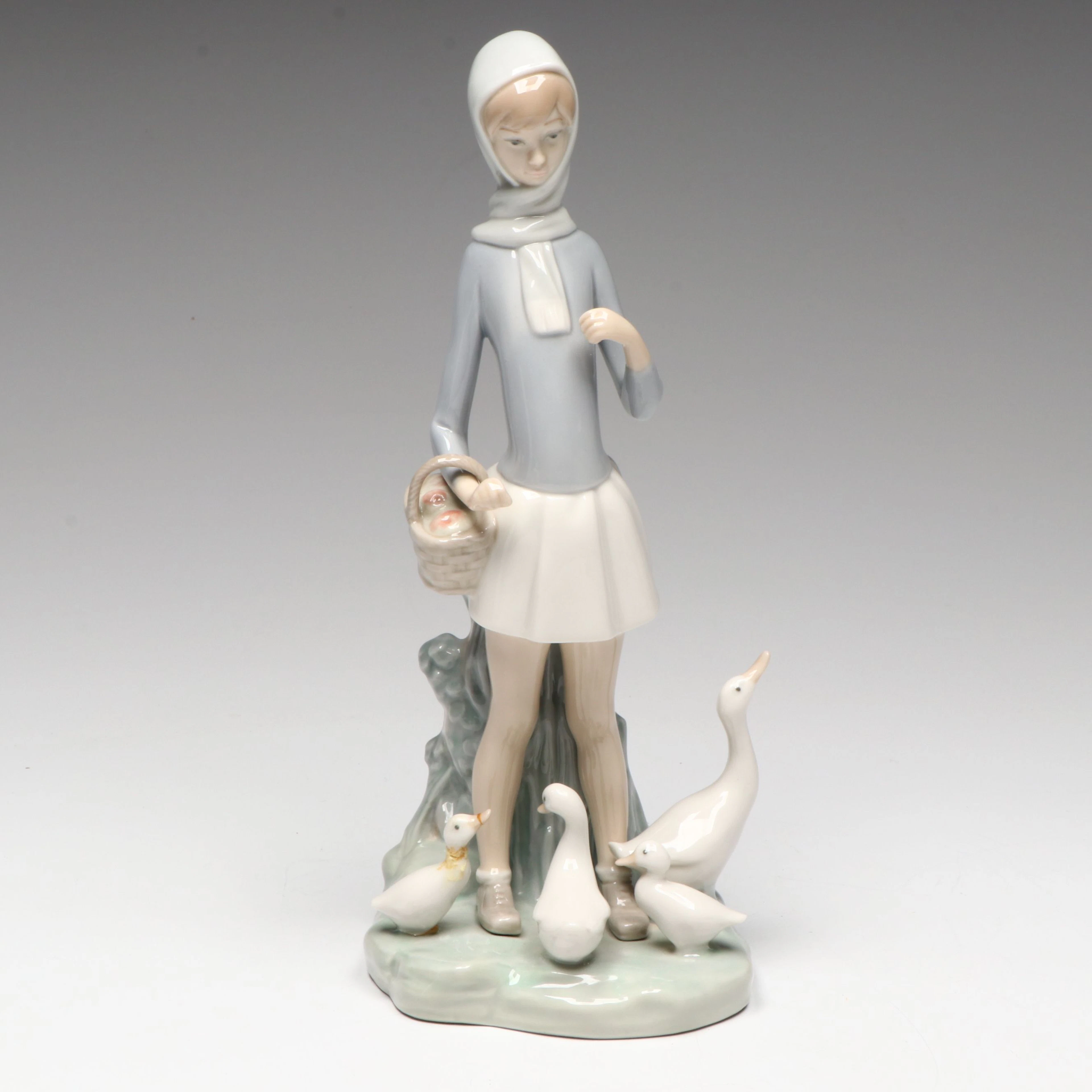 Lladró "Girl with Umbrella & Geese" Porcelain Figurine