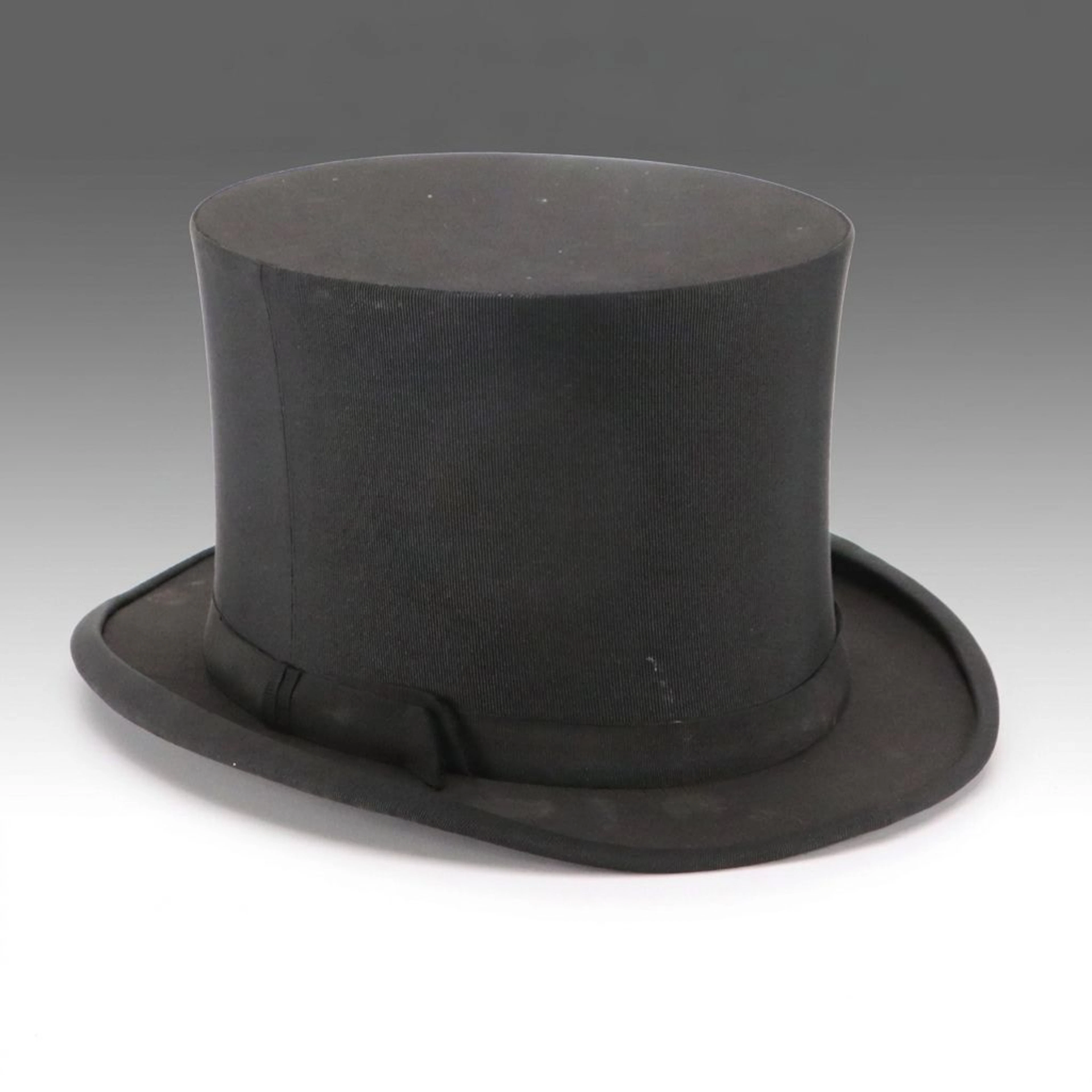 Marshall Field & Company Collapsible Opera Hat in Silk Faille Textile