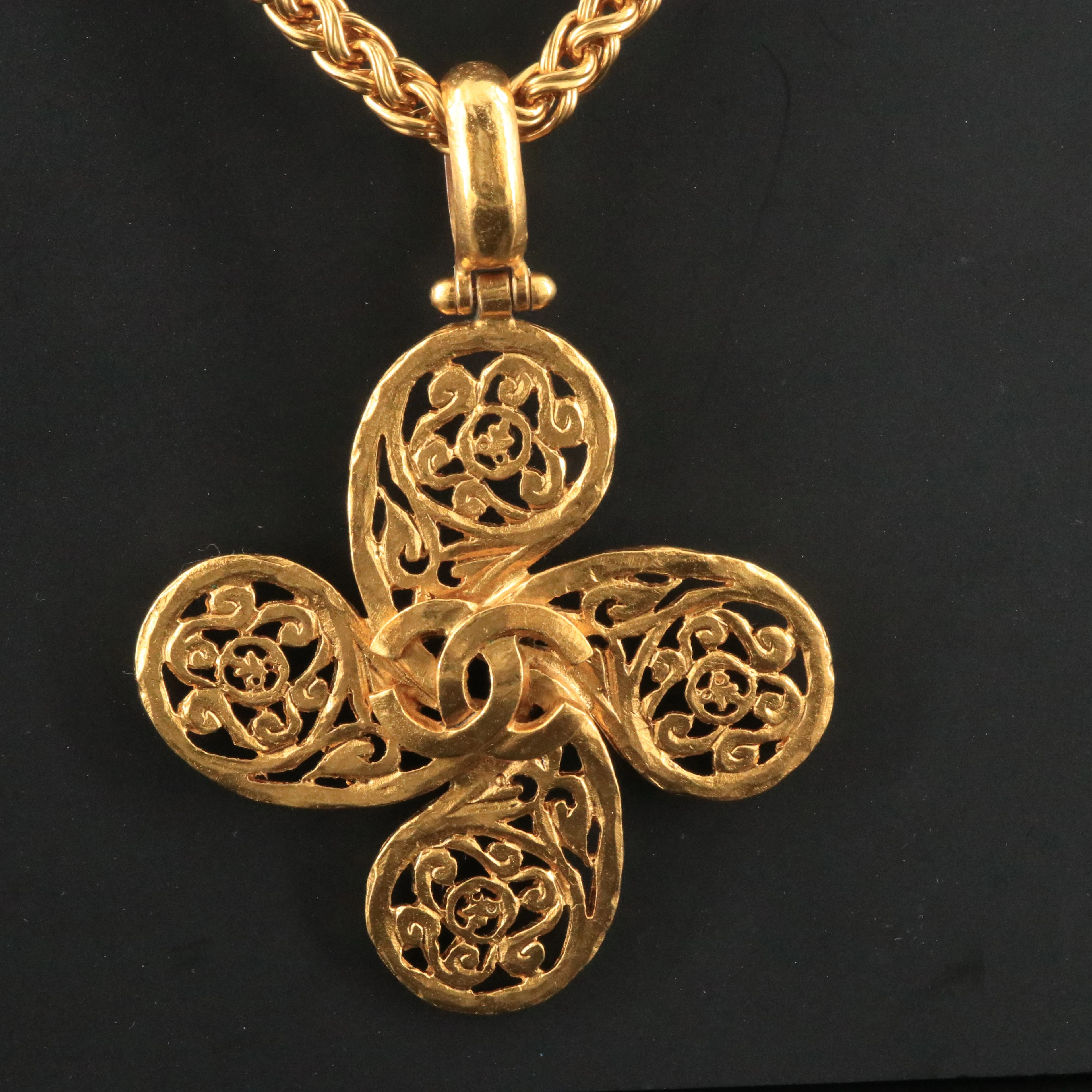 Chanel CC Swirl Pendant Necklace 1995