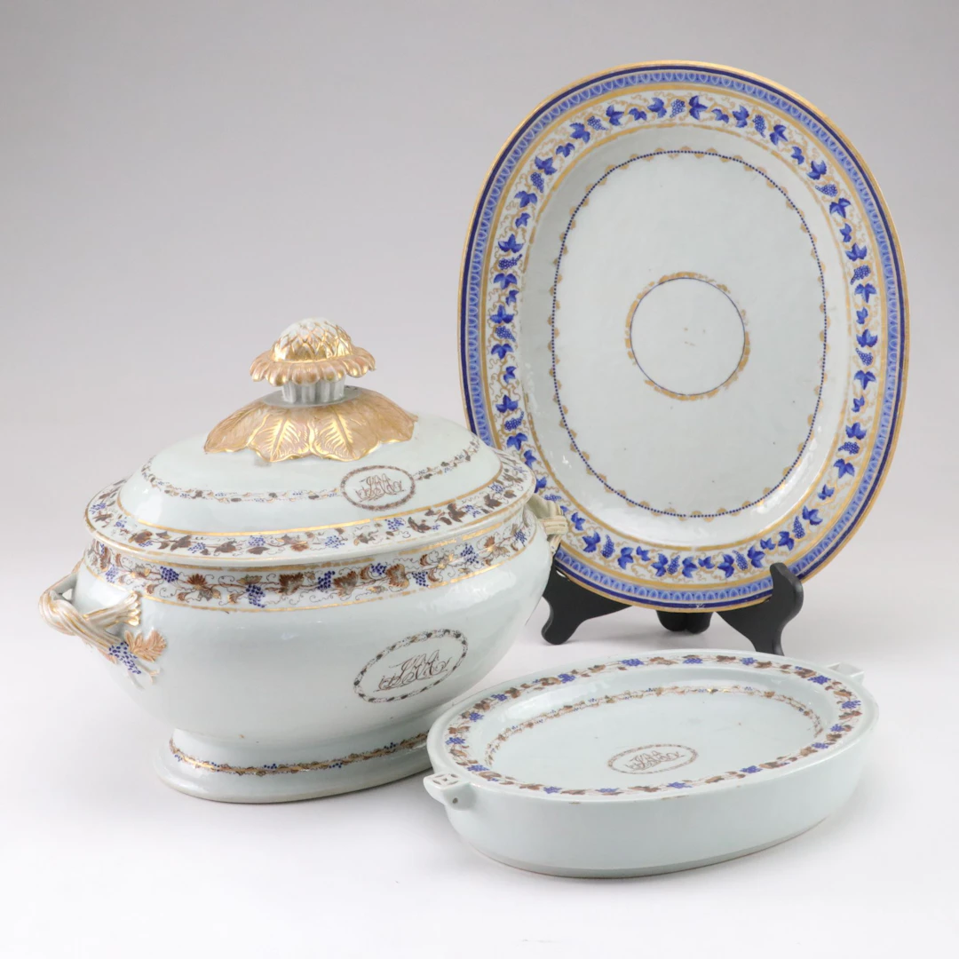 Chinese Export Porcelain Tureen, Platter, and Warming Plate, Mid 18th Century