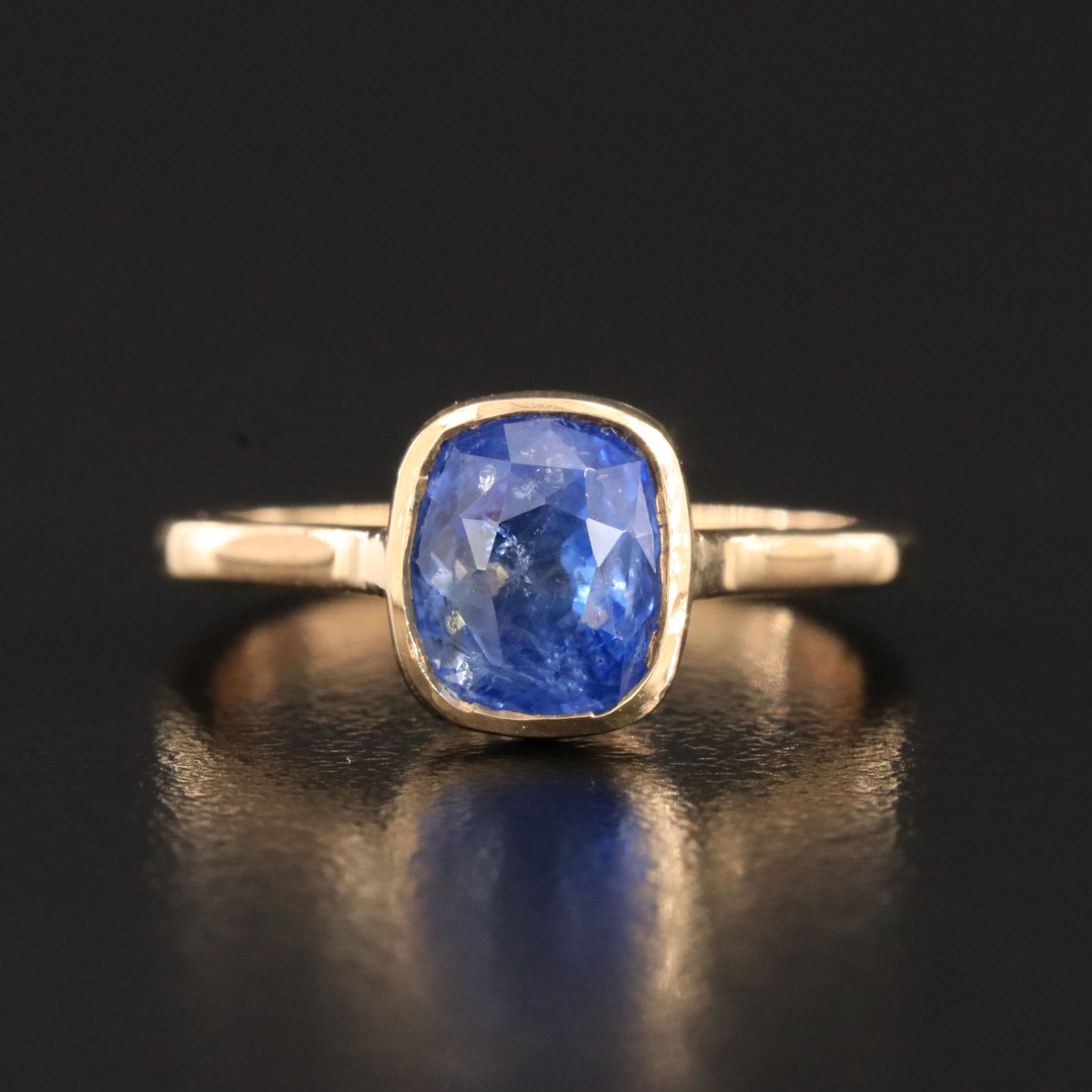 18K 3.15 CT Unheated Ceylon Sapphire Solitaire Ring with GIA Report