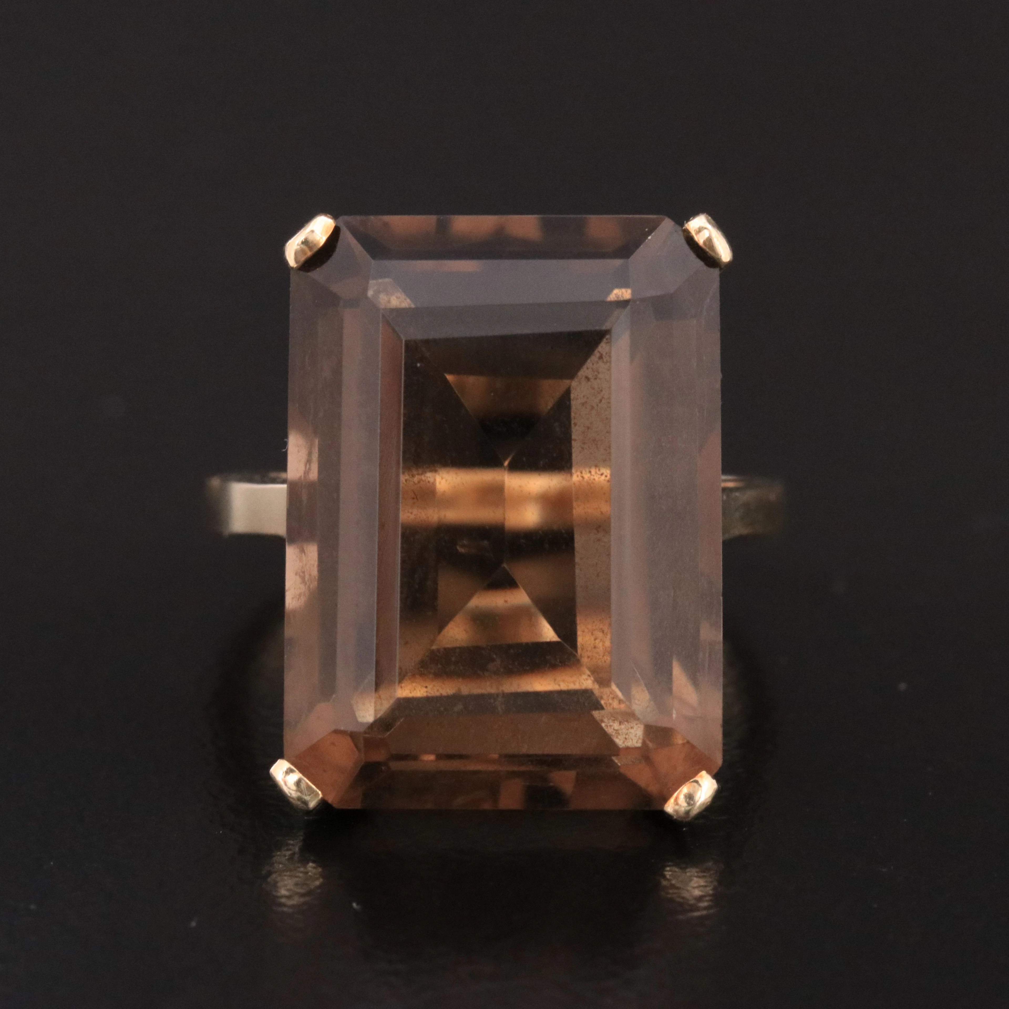 1960s 10K 15.93 CT Smoky Quartz Cocktail Ring