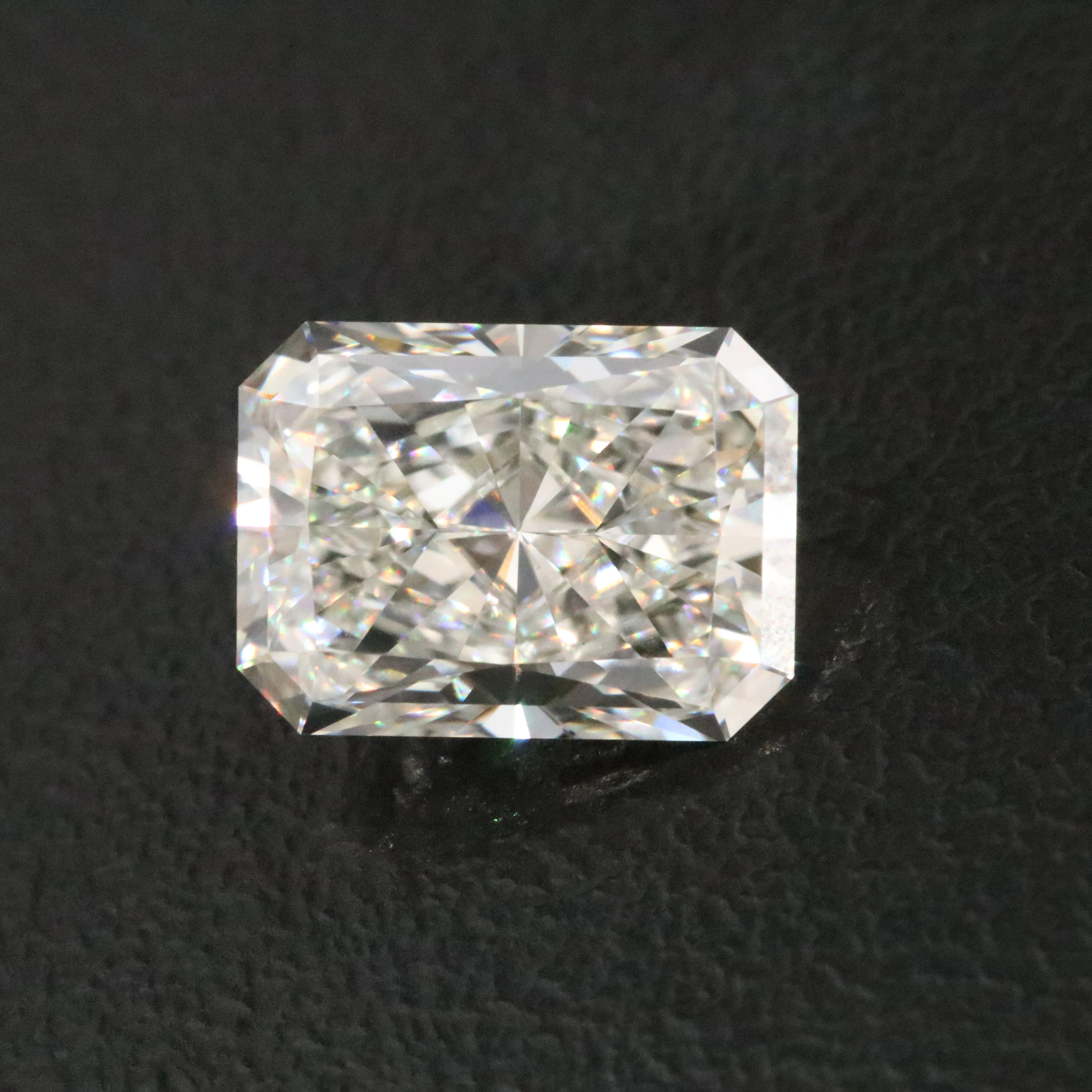 Loose 2.86 CT Lab Grown Diamond with IGI Report