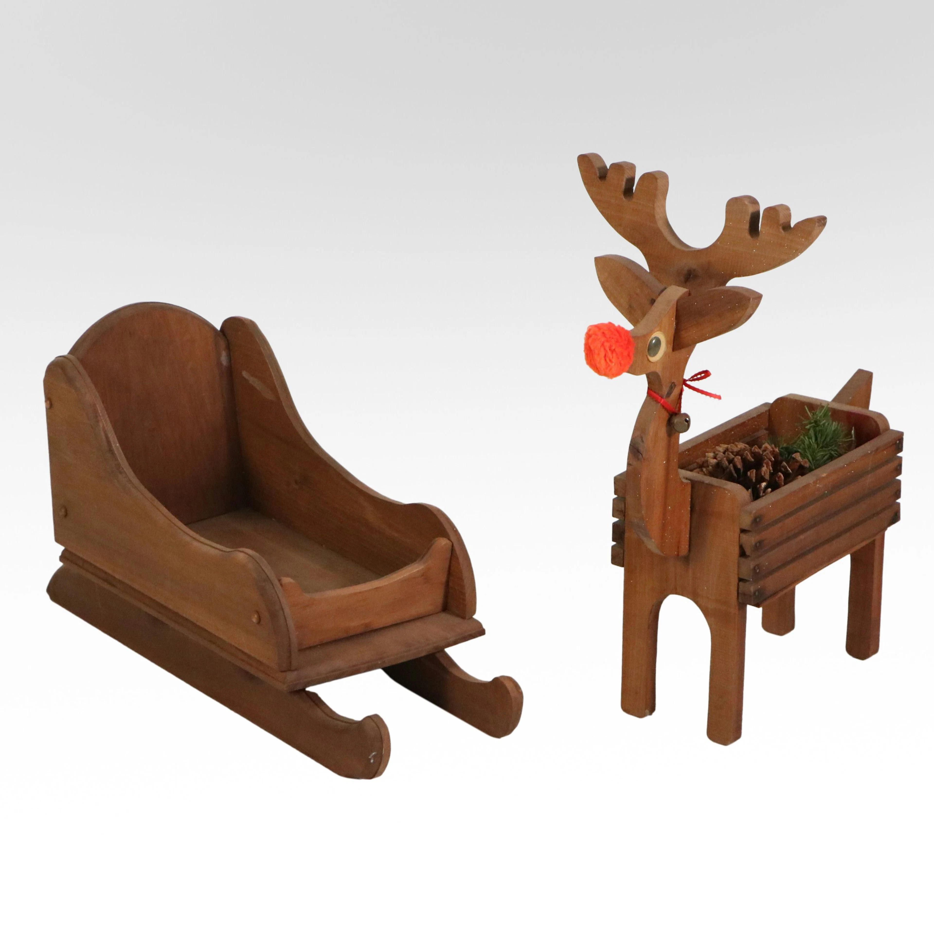 The Hardys Handcrafted Wood Sled Decoration with Reindeer Basket