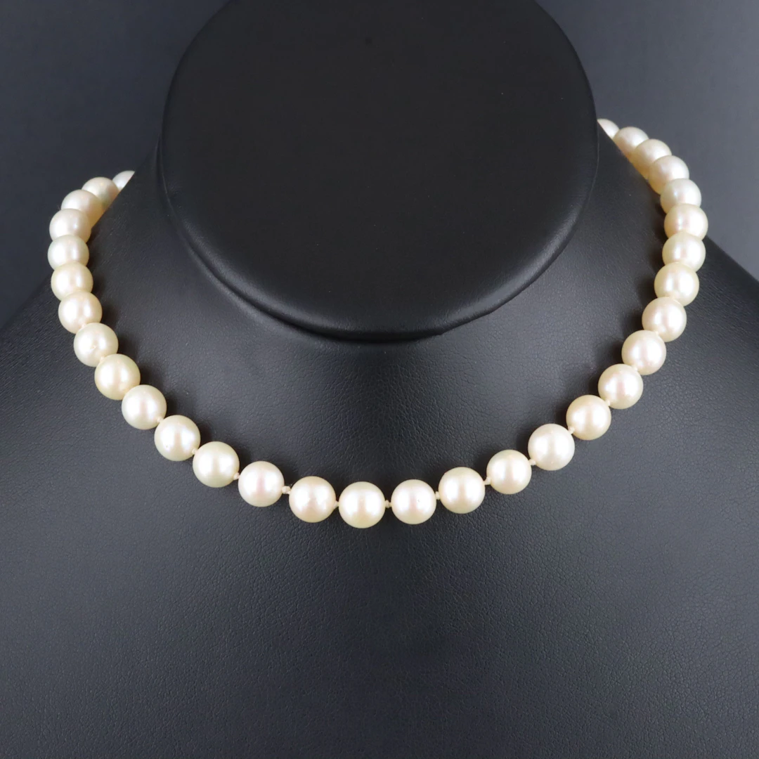 10K Pearl Choker with Diamond Accents
