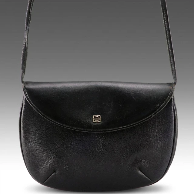 Givenchy Sacs Small Clutch/Crossbody Bag in Black Leather, Vintage