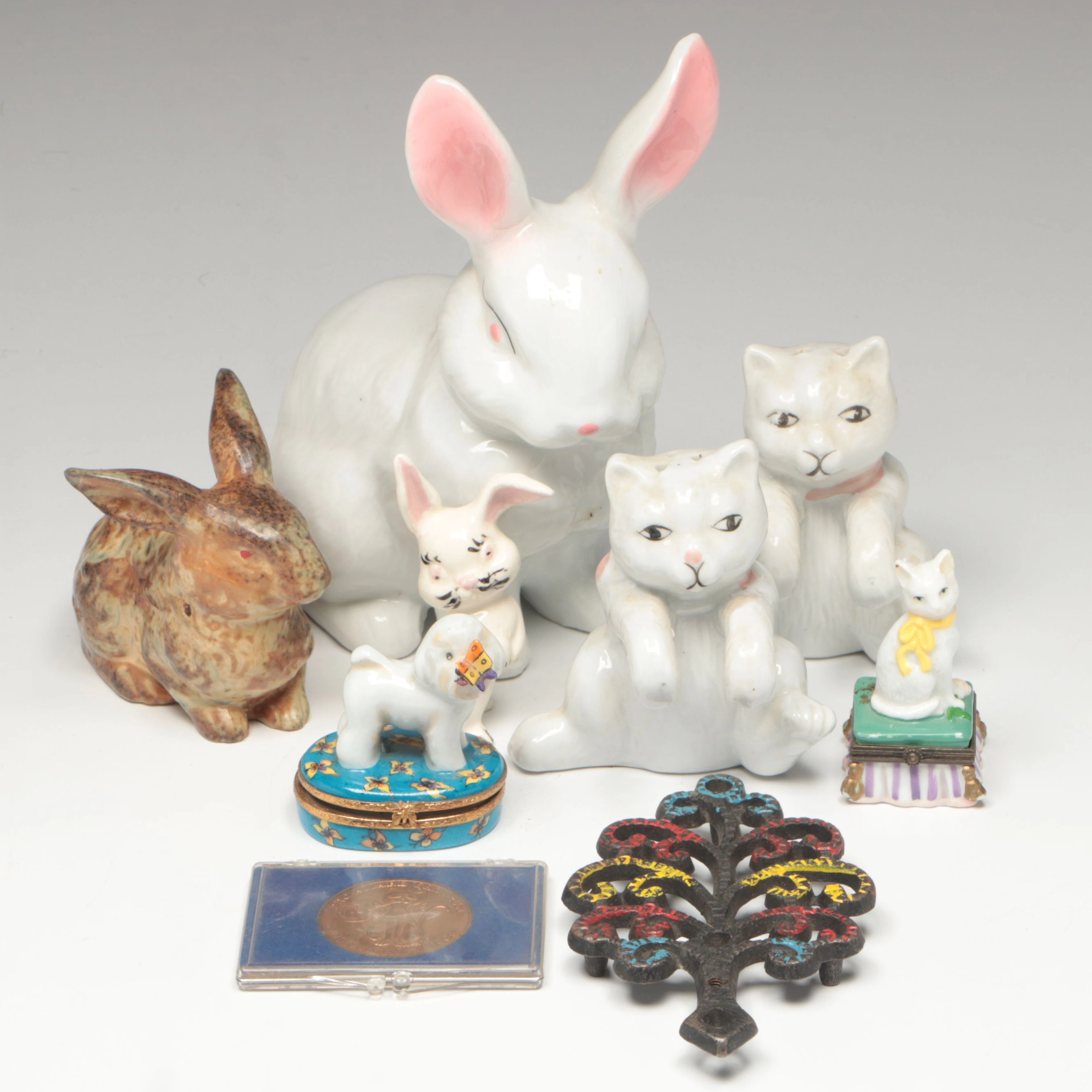 Artoria Puppy with Butterfly, Porcelain Limoges Box with Figurines, More Décor