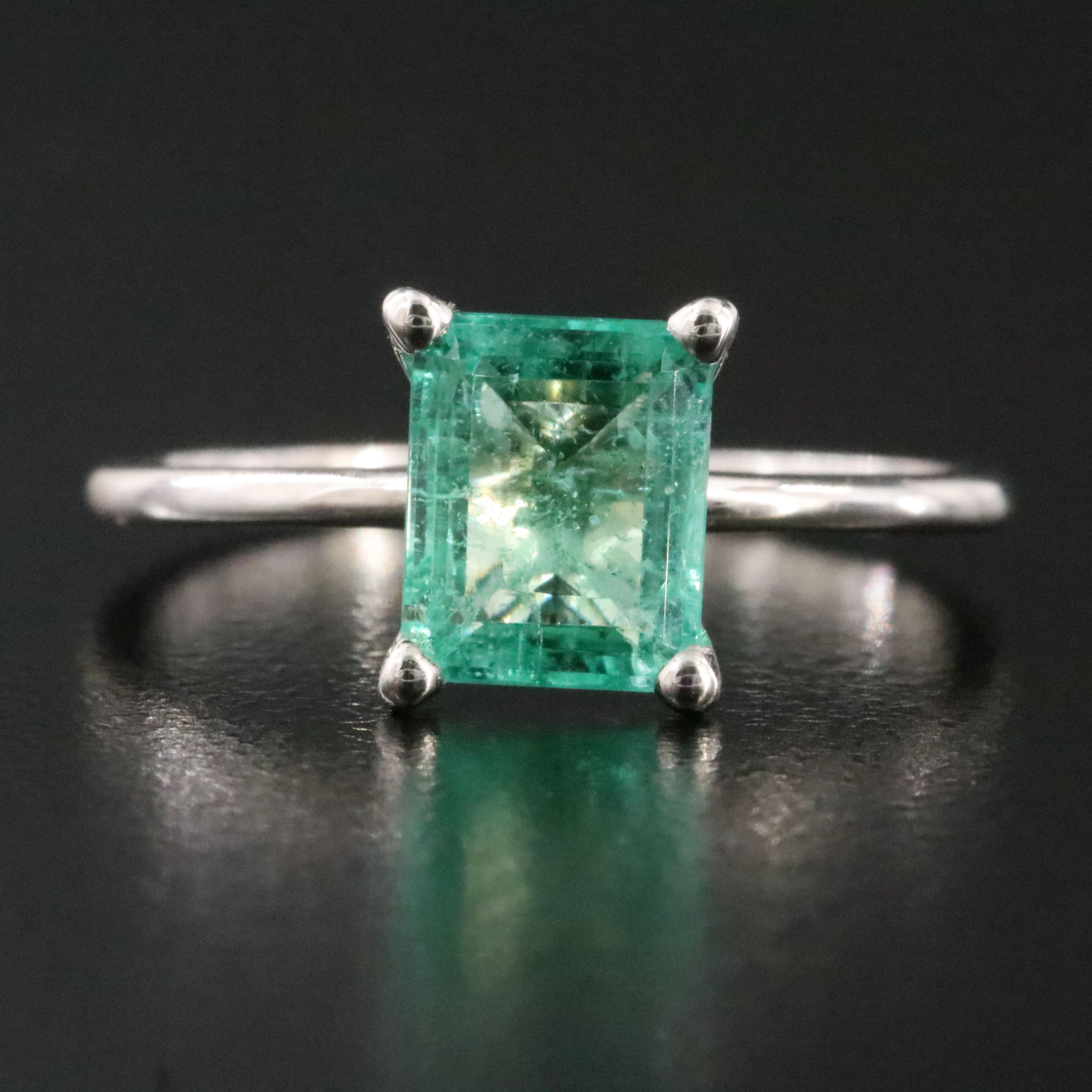 14K 1.17 CT Zambian Emerald Solitaire Ring with IGI Jewelry Report