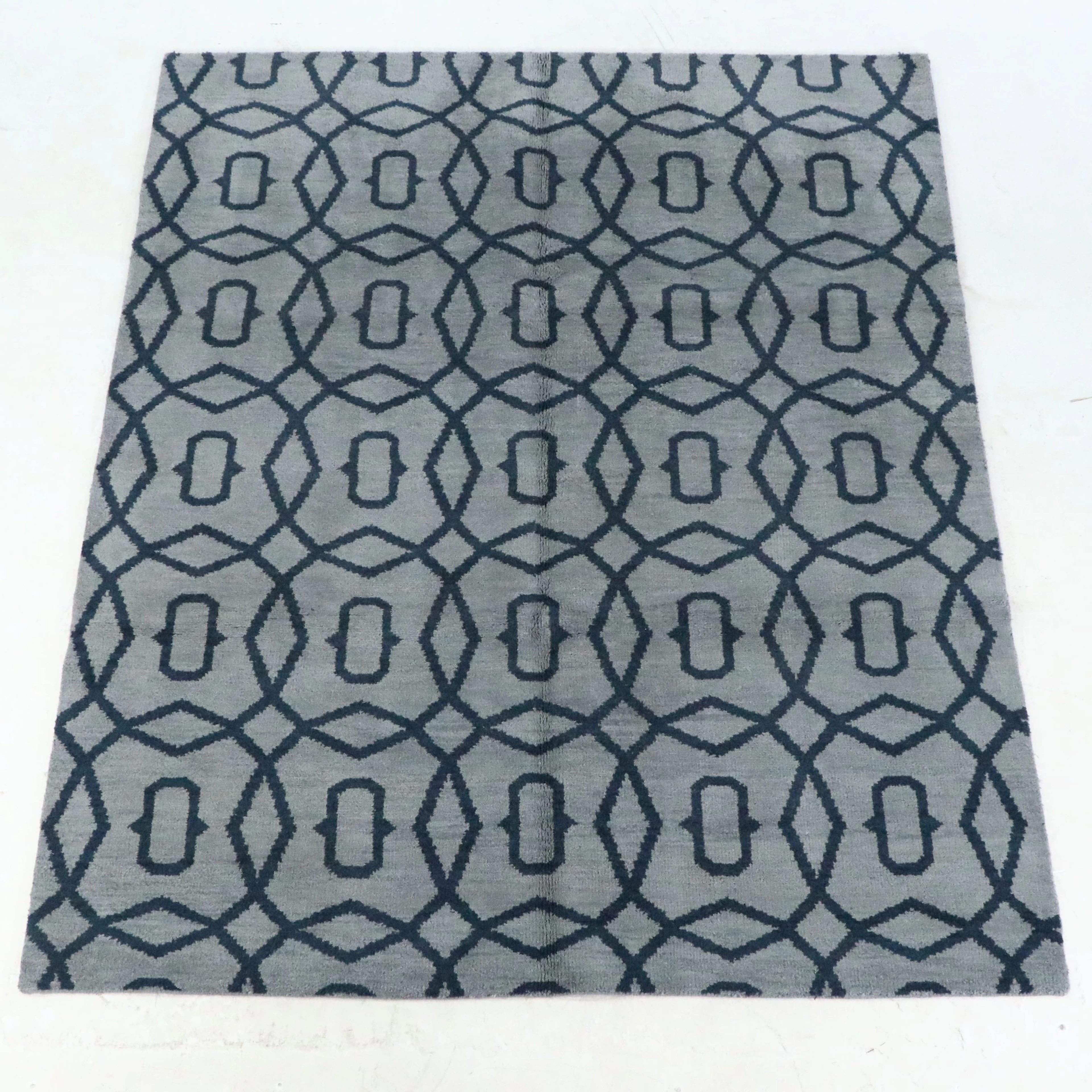 8' x 9'10 Hand-Knotted Indian Contemporary Area Rug