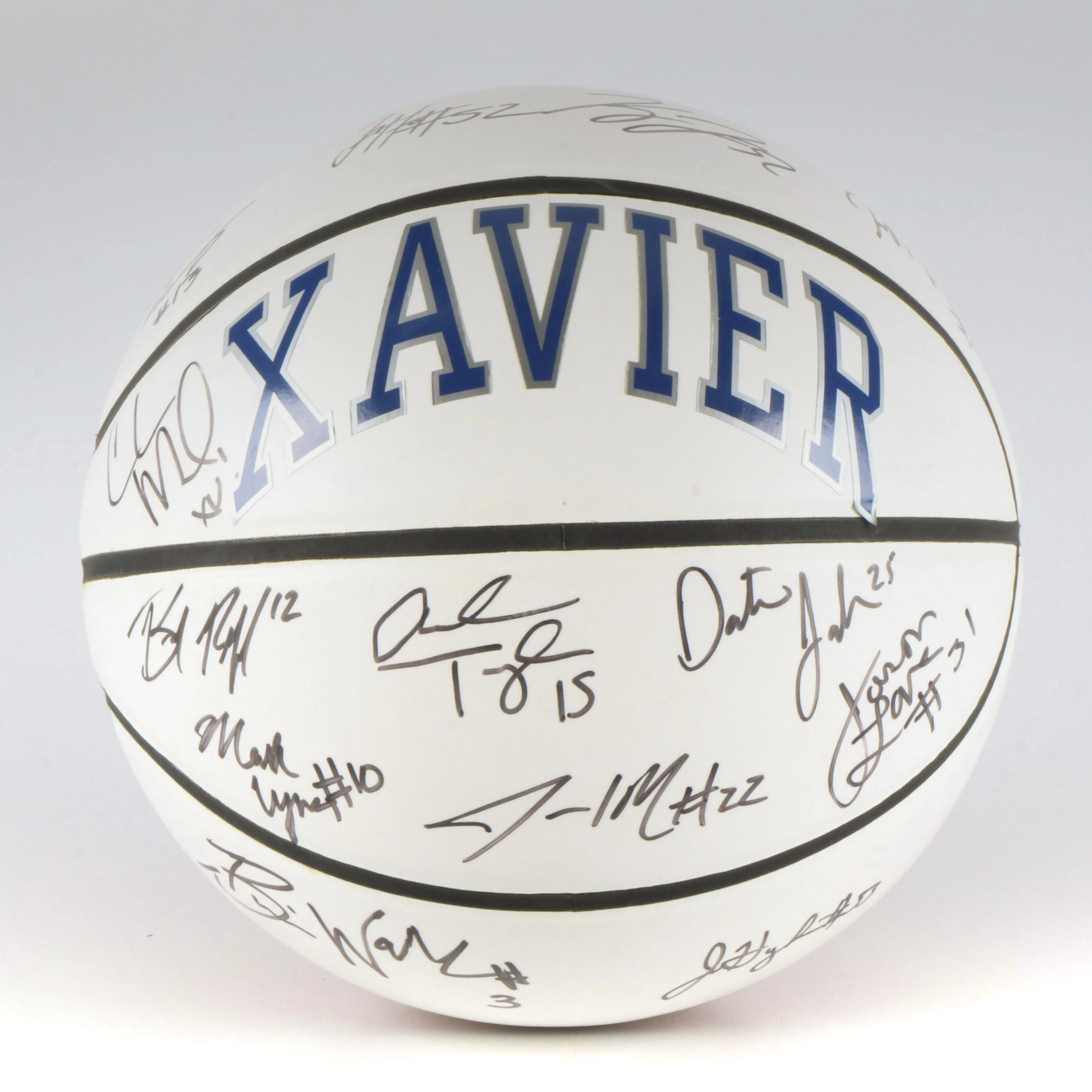 2009 Xavier University Men's Basketball Team-Signed Ball, Cincinnati