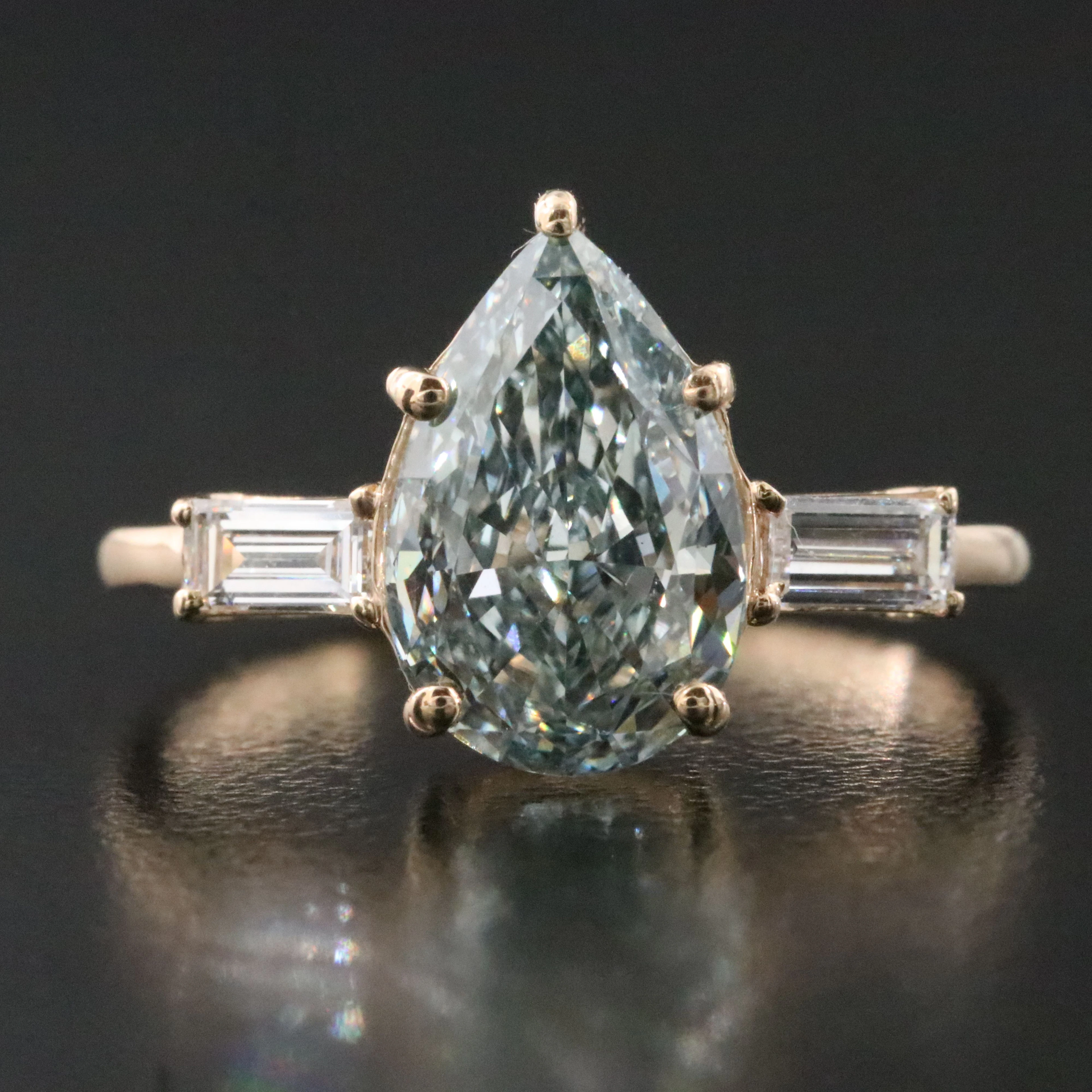 14K 2.78 CTW Lab Grown Diamond Ring with Fancy Green/Blue Center & IGI Report