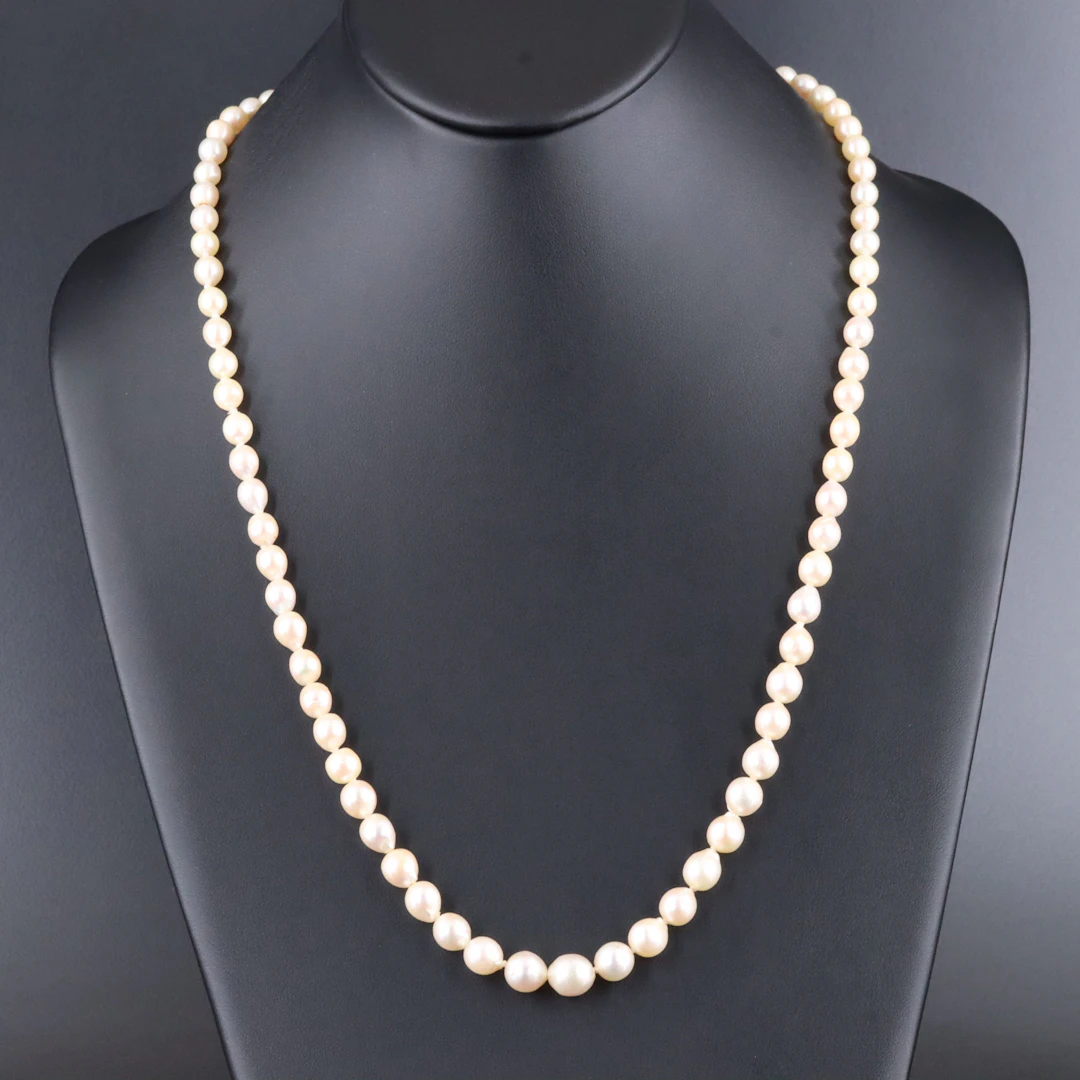 Graduated Pearl Necklace with 14K Clasp
