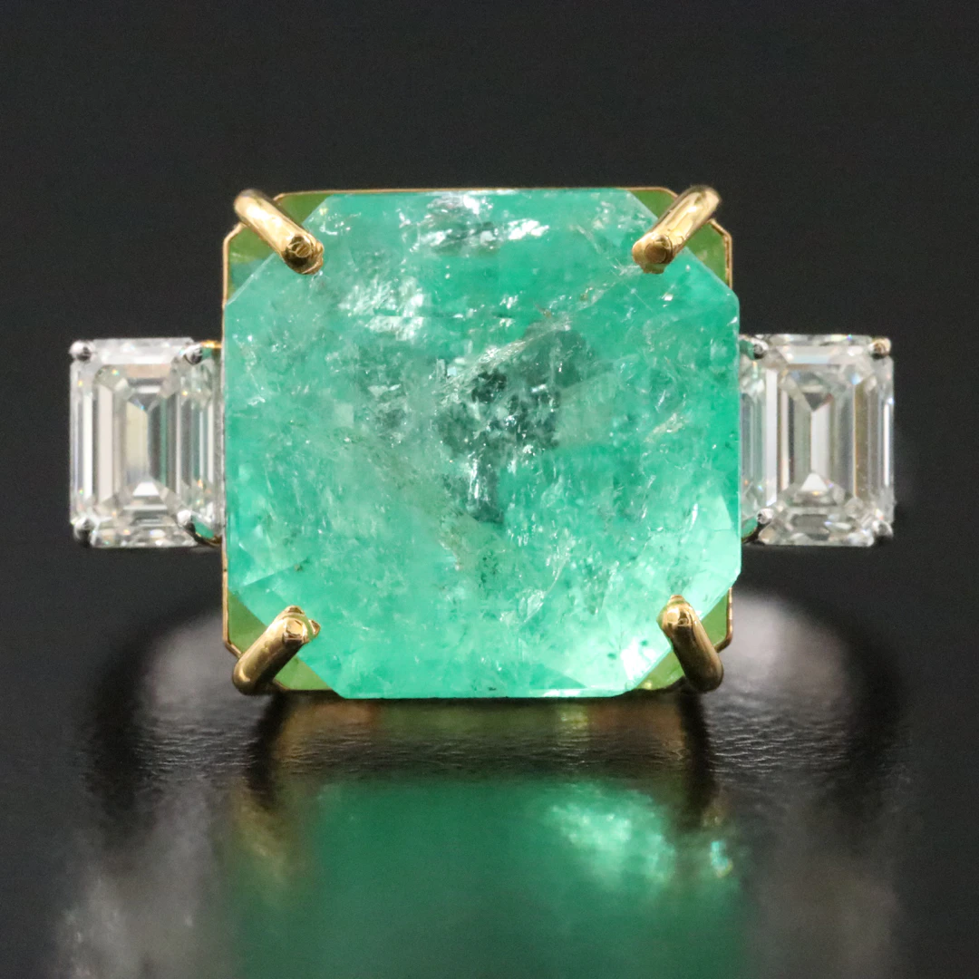 18K 5.94 CT Colombian Emerald and Diamond Ring with GIA Reports