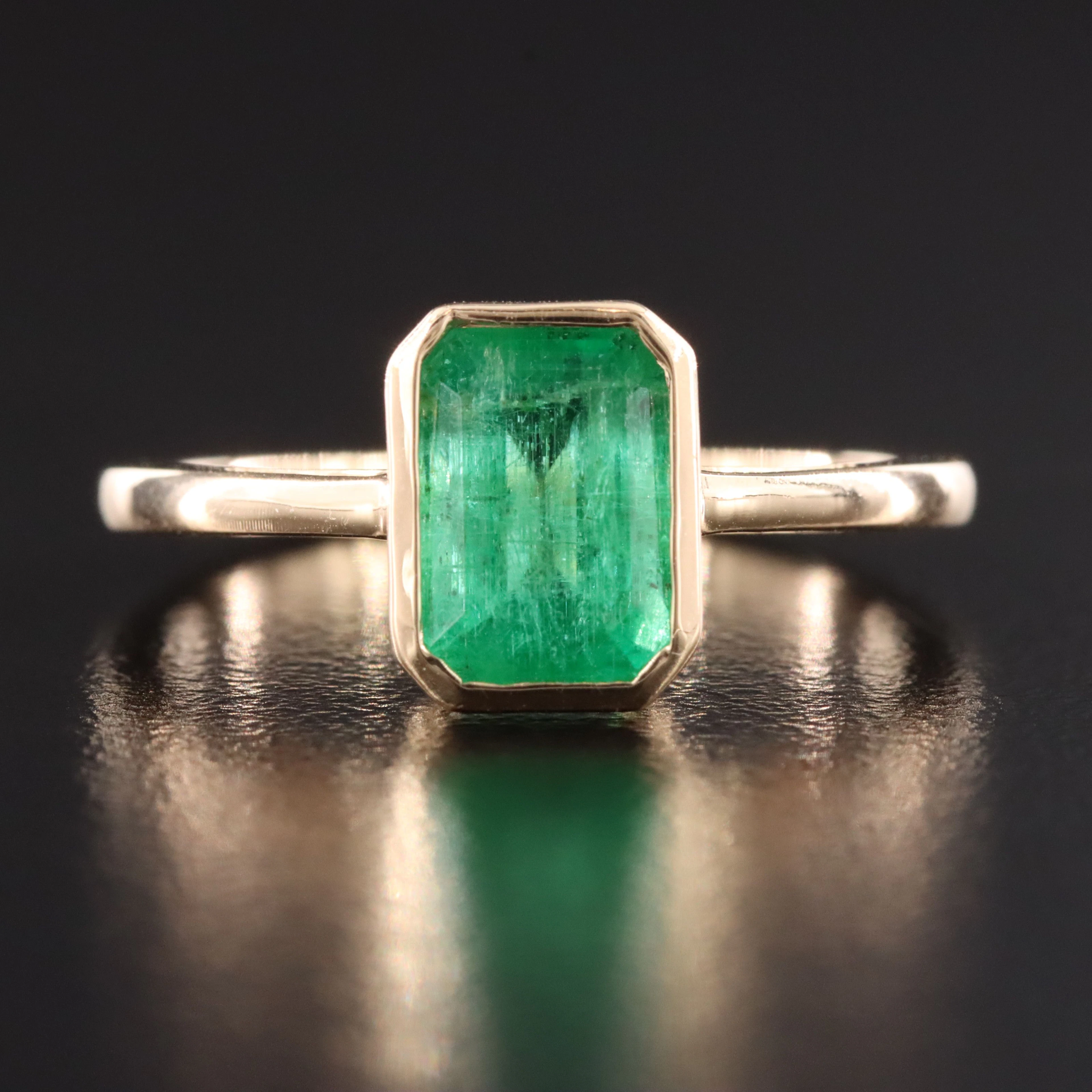 18K 1.51 CT Zambian Emerald Ring with GIA Report