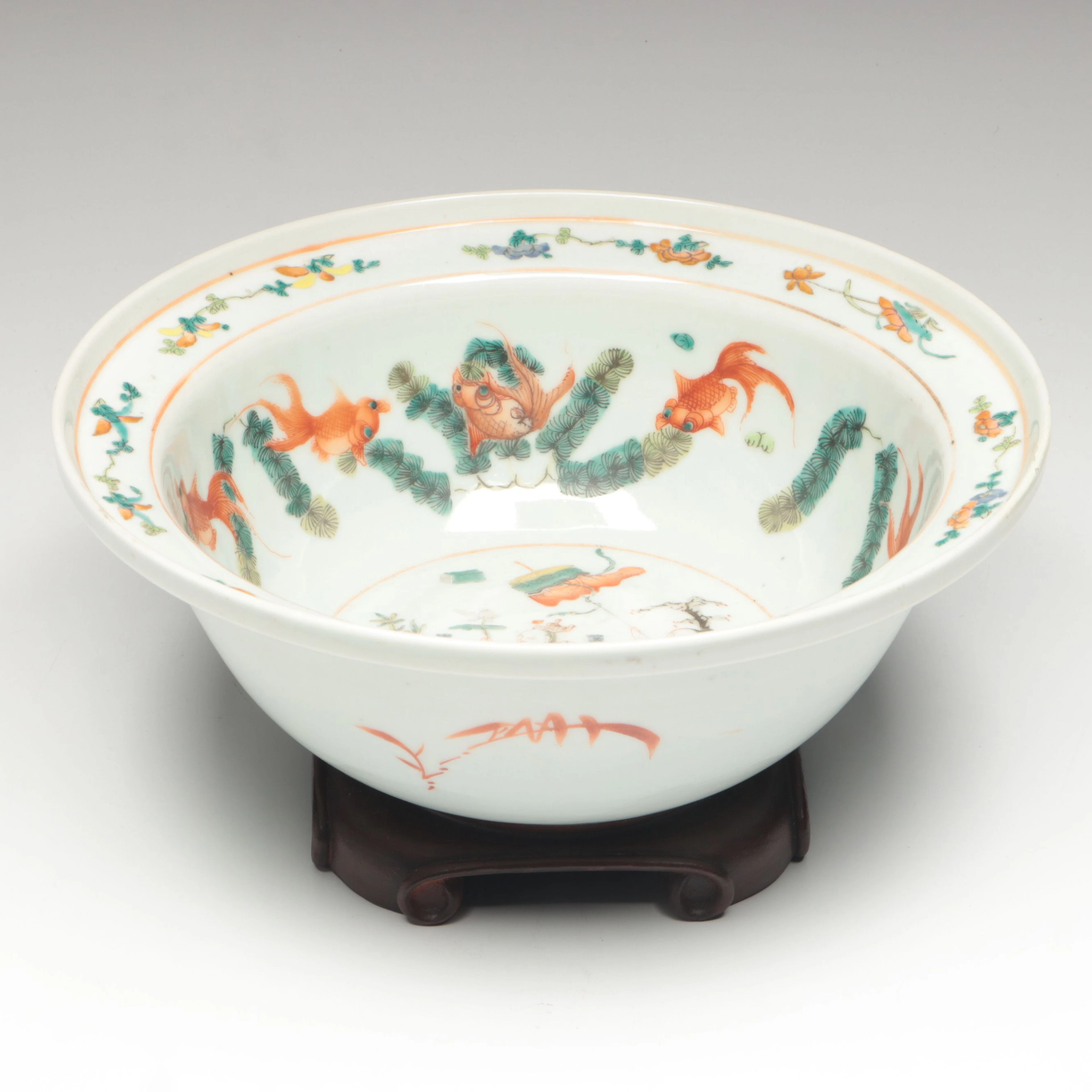 Chinese Late Qing Dynasty Famille Verte Porcelain Bowl