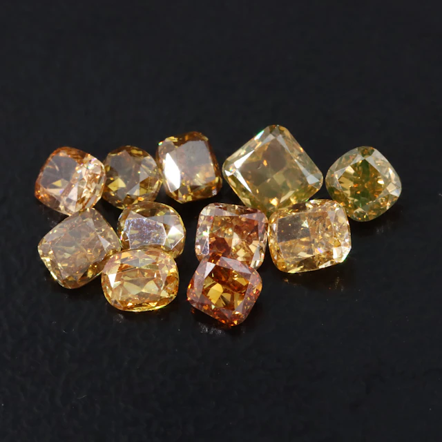 Loose 2.81 CTW Diamond Lot Including Fancy Yellow