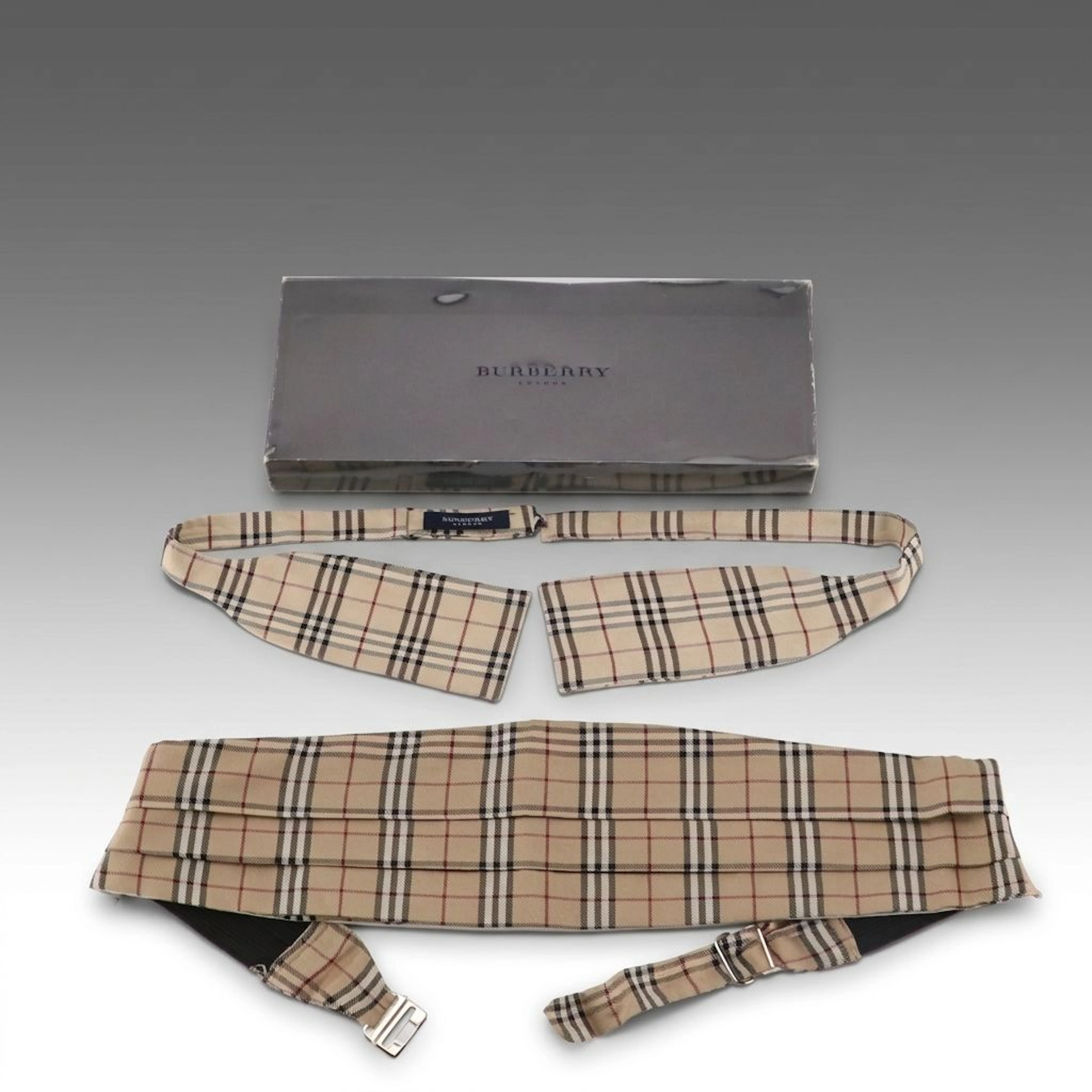 Burberry Silk House Check Cummerbund and Bowtie Set in Packaging