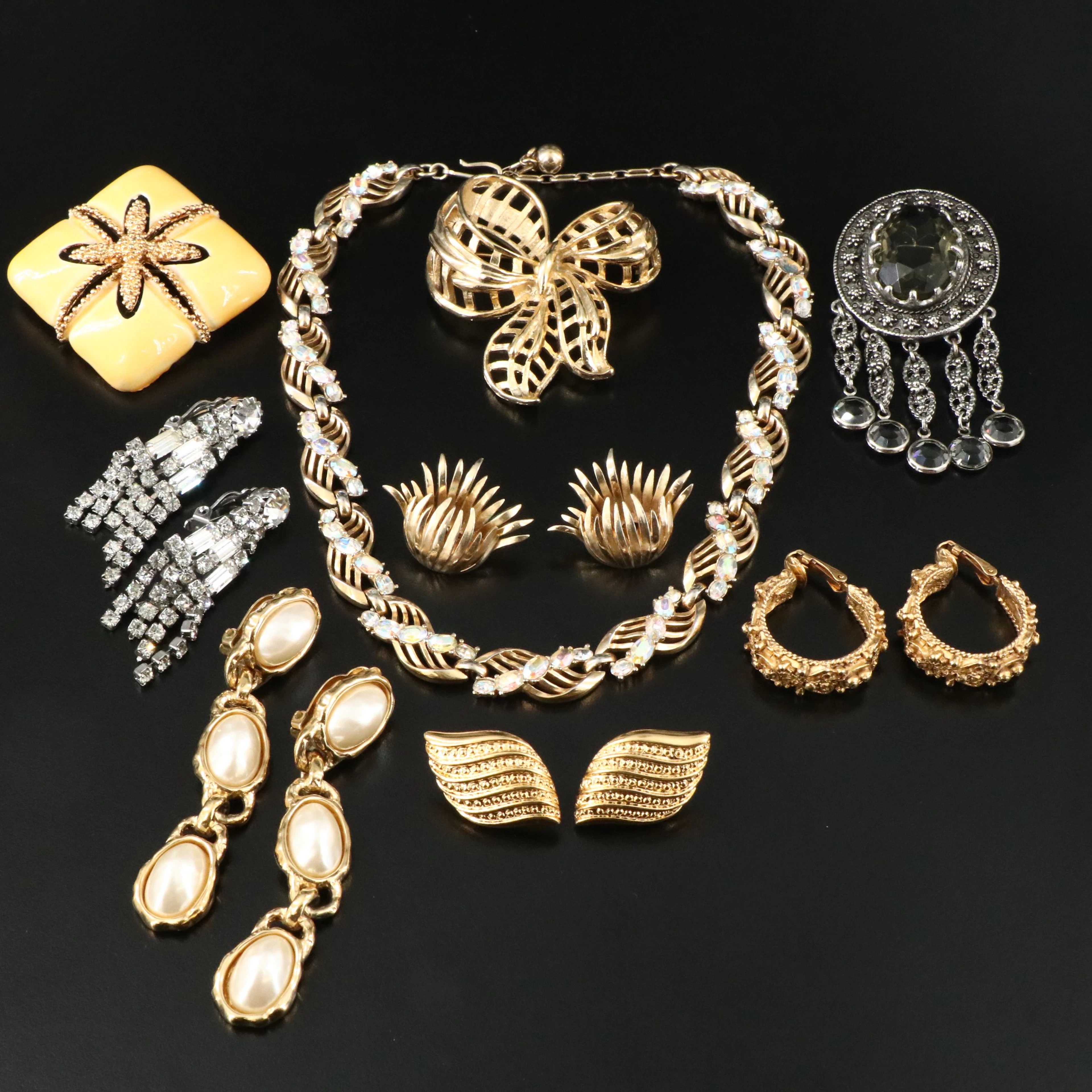 Weiss, Florenza and Coro Featured in Jewelry Collection