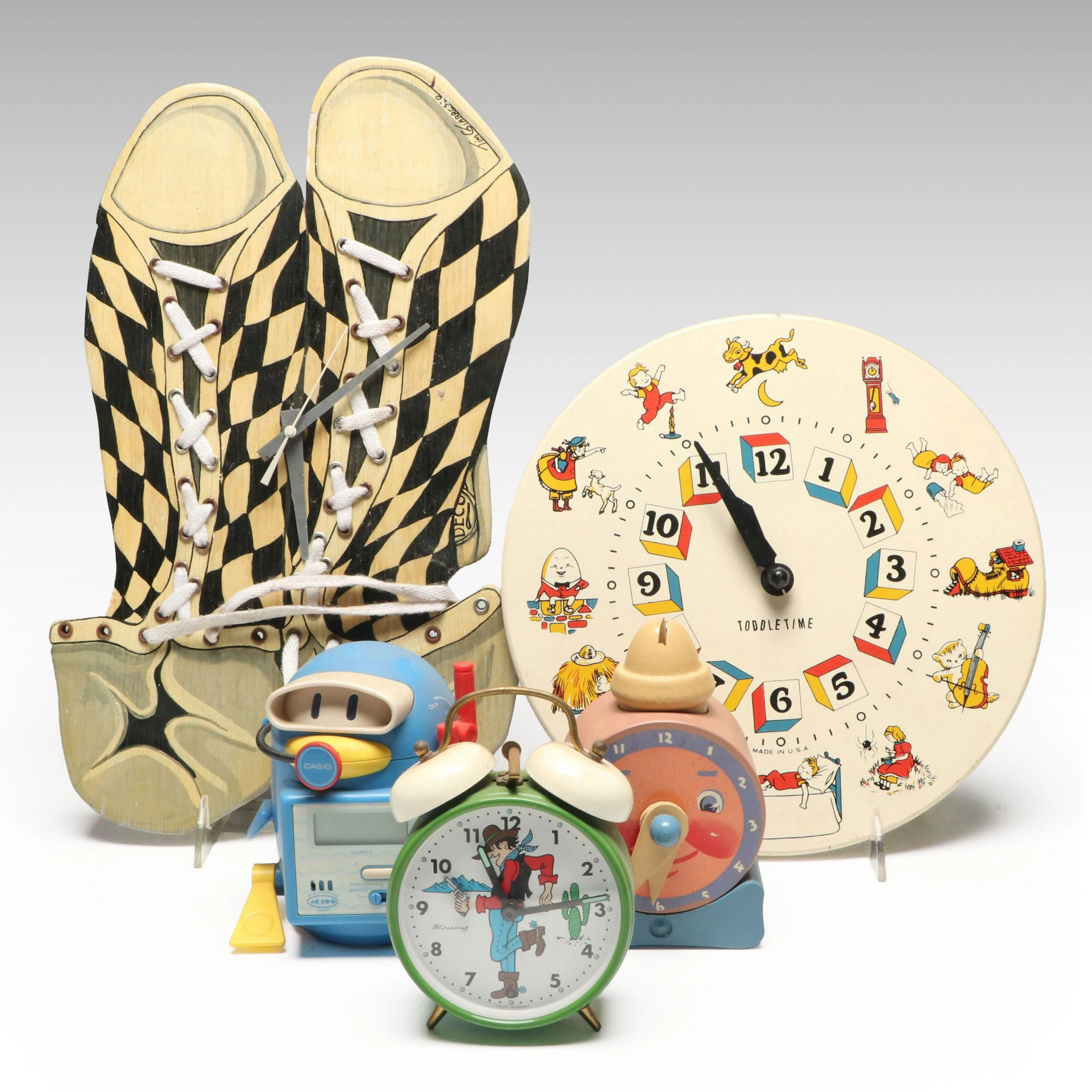 Tim Giarosso "Deco Sneaker Clock" and More Vintage Novelty Clocks