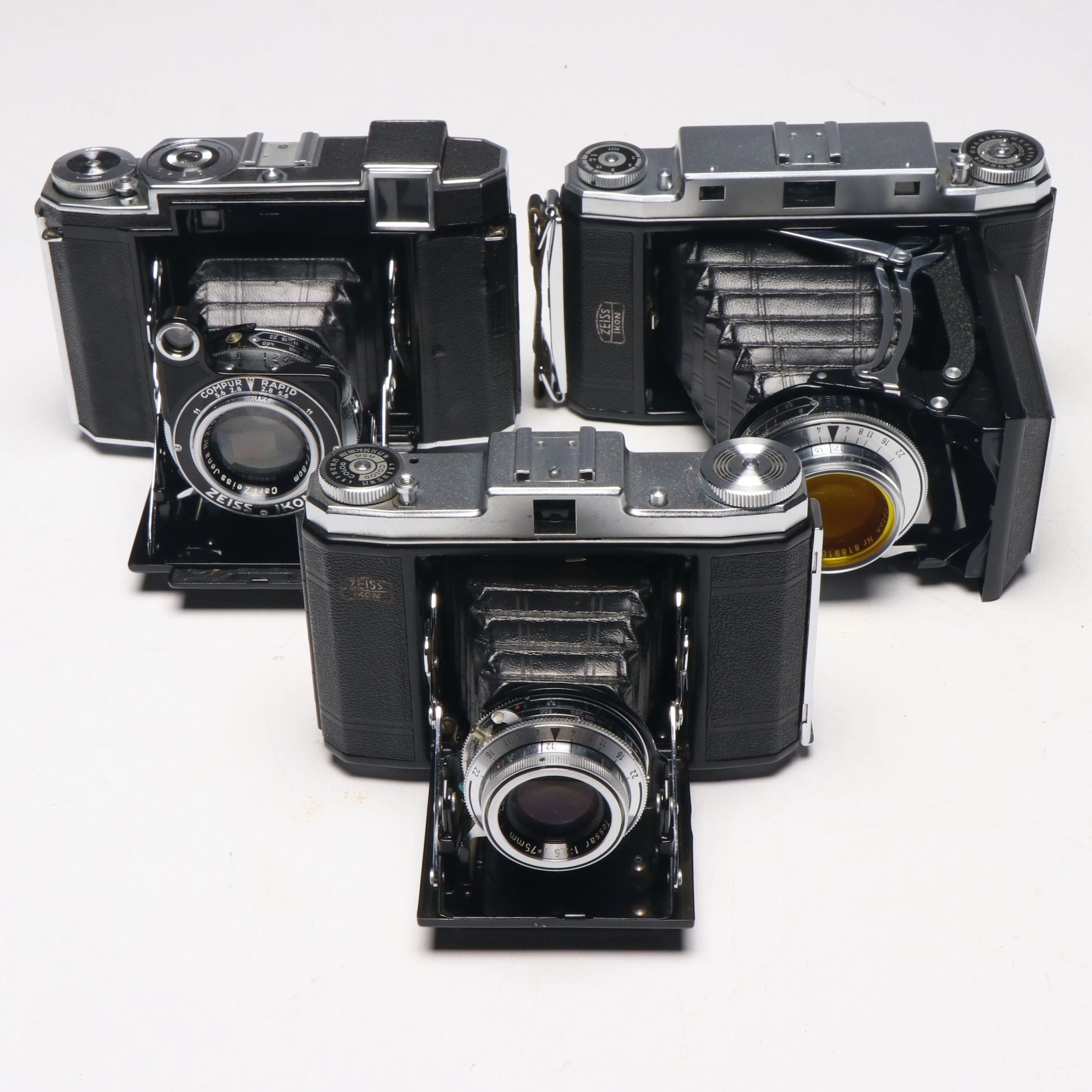 Zeiss Ikon "Ikonta" Medium Format Film Cameras with Cases, Early to Mid-20th C.