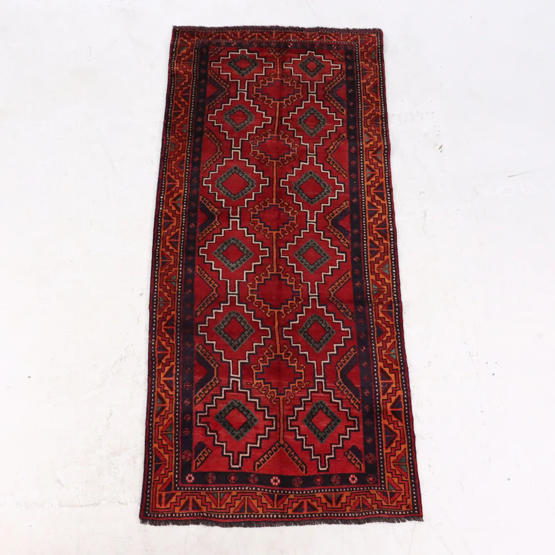 4'6 x 10'3 Hand-Knotted Persian Yalameh Area Rug