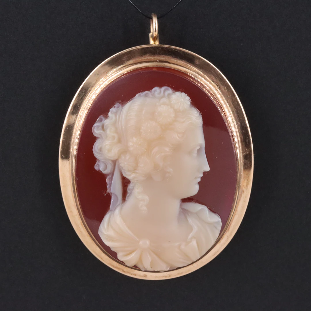 Antique Greco-Roman Revival 10K Sardonyx Cameo Brooch/Pendant