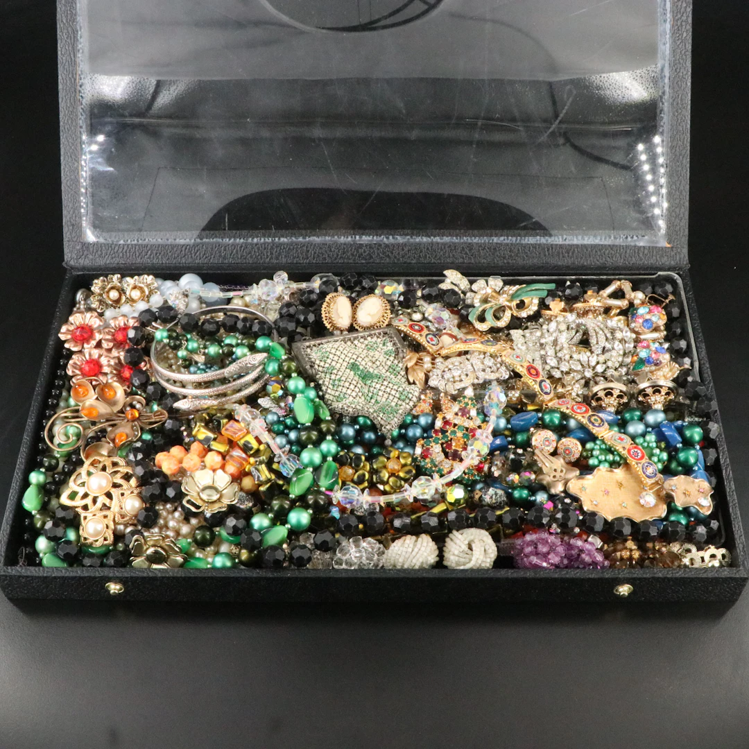 Uncommon Discoveries: Vintage Jewelry Collection