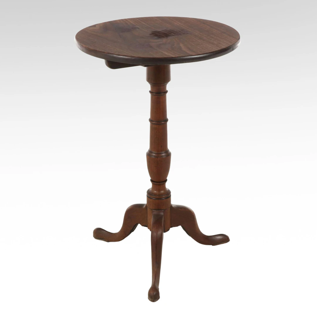 Queen Anne Style Tilt-Top Candlestand, 20th Century