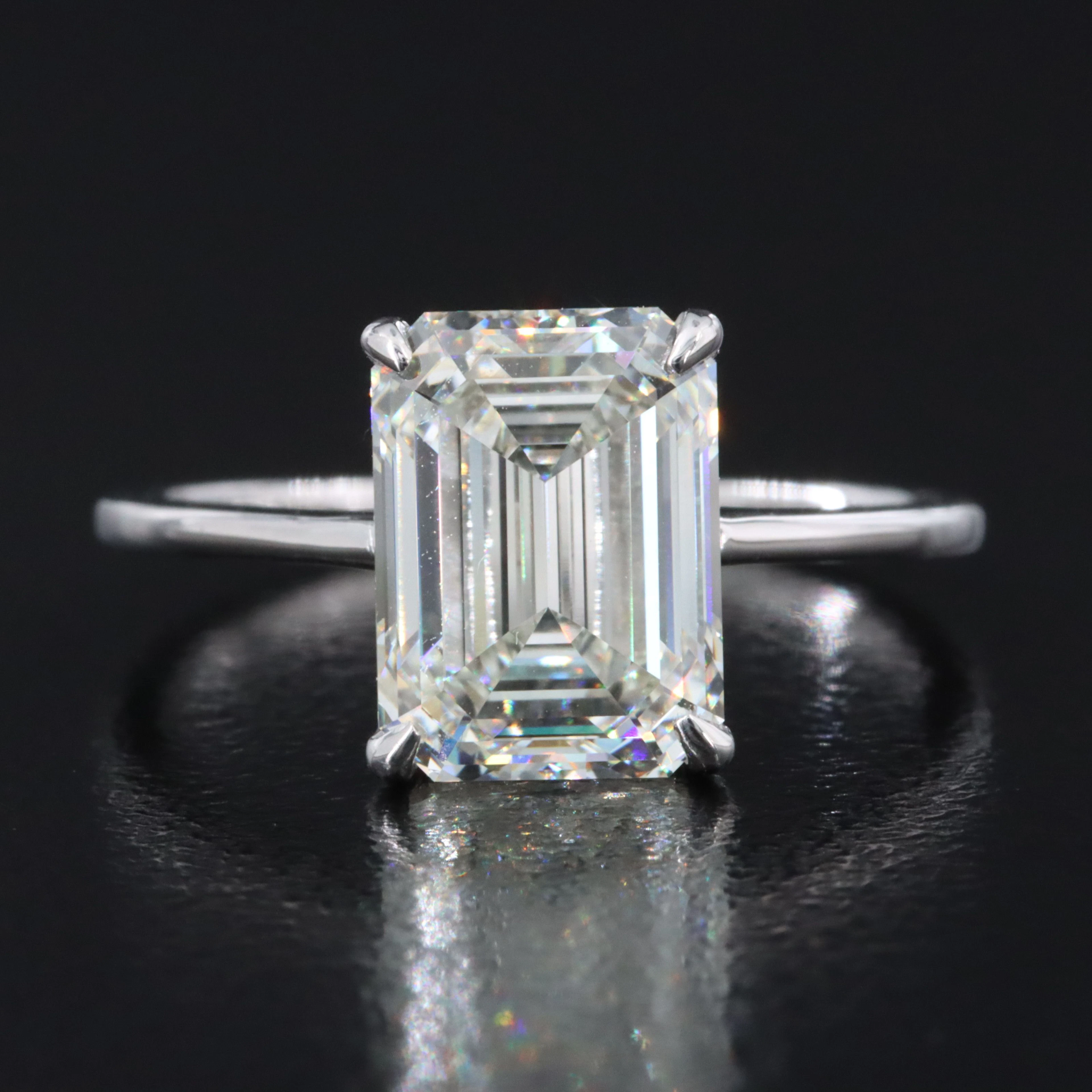 14K 3.10 CT Lab Grown Diamond Solitaire Ring with IGI Report