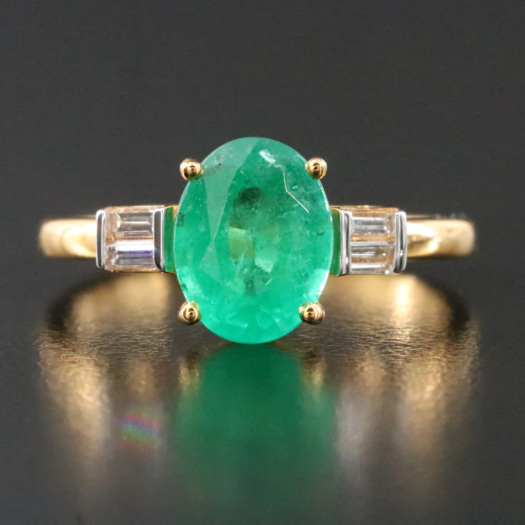 14K 1.51 CT Emerald Ring with Diamond Accents