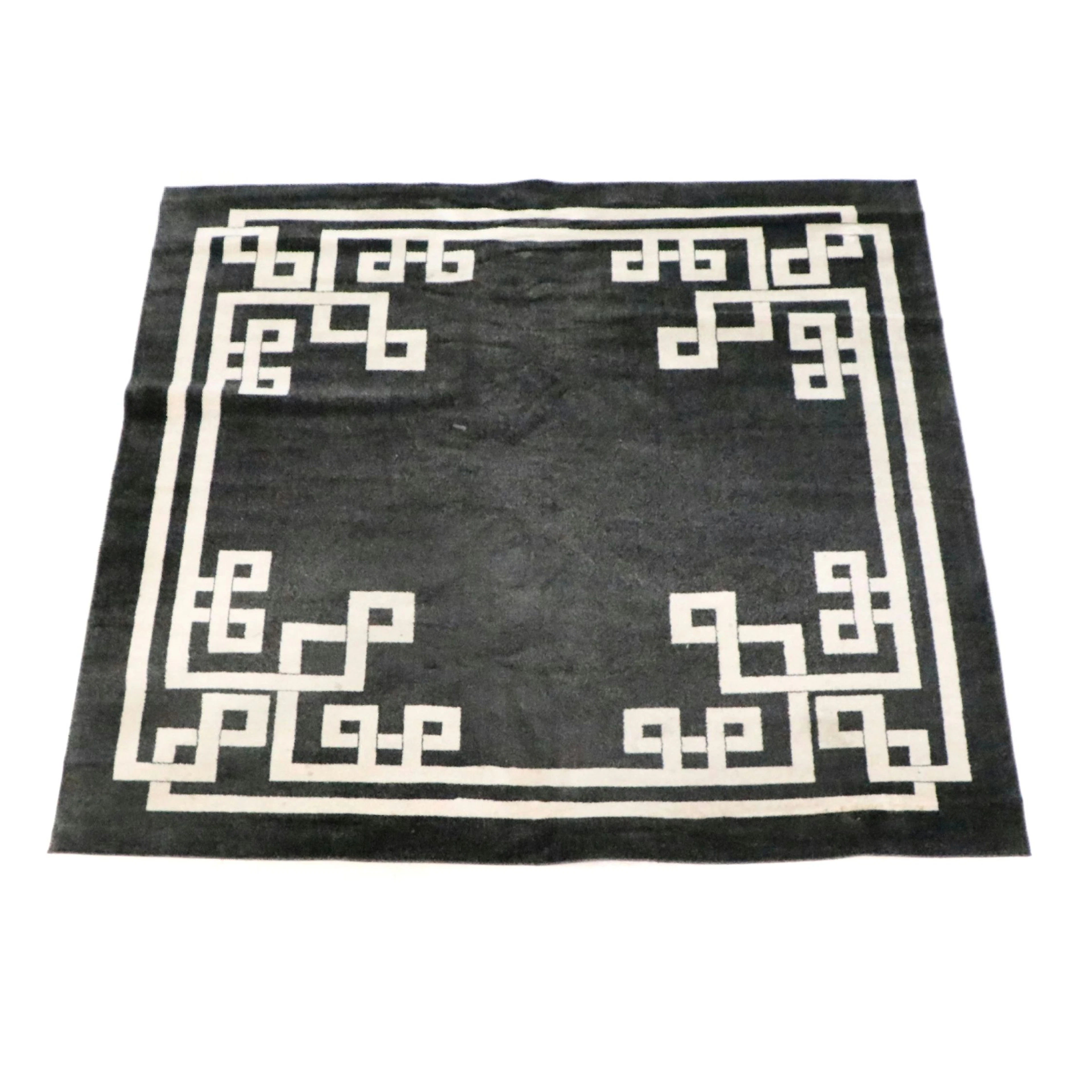 7'11 x 7'11 Square Power Loomed Geometric Area Rug