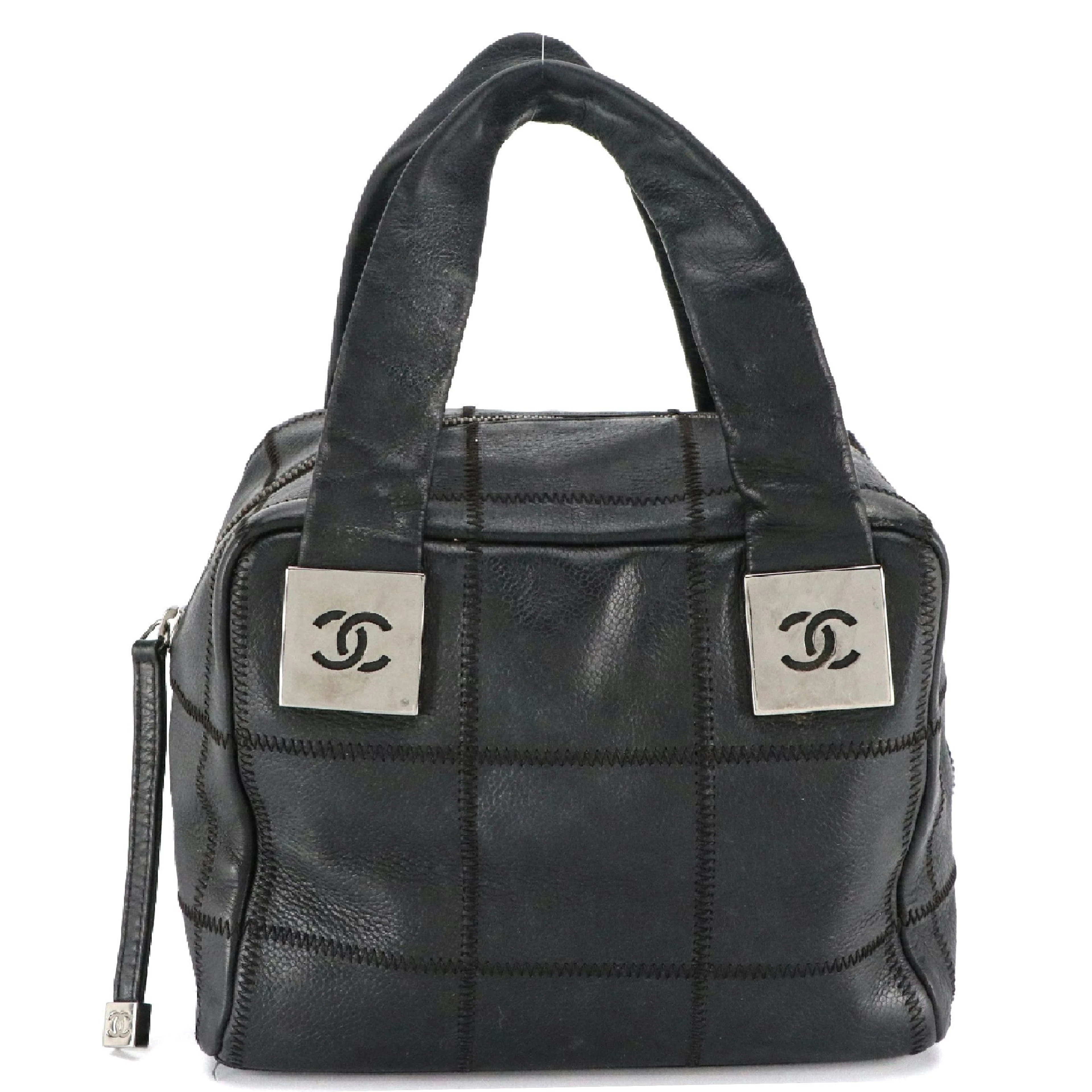Chanel Chocolate Bar Quilted Handbag in Black Caviar Leather