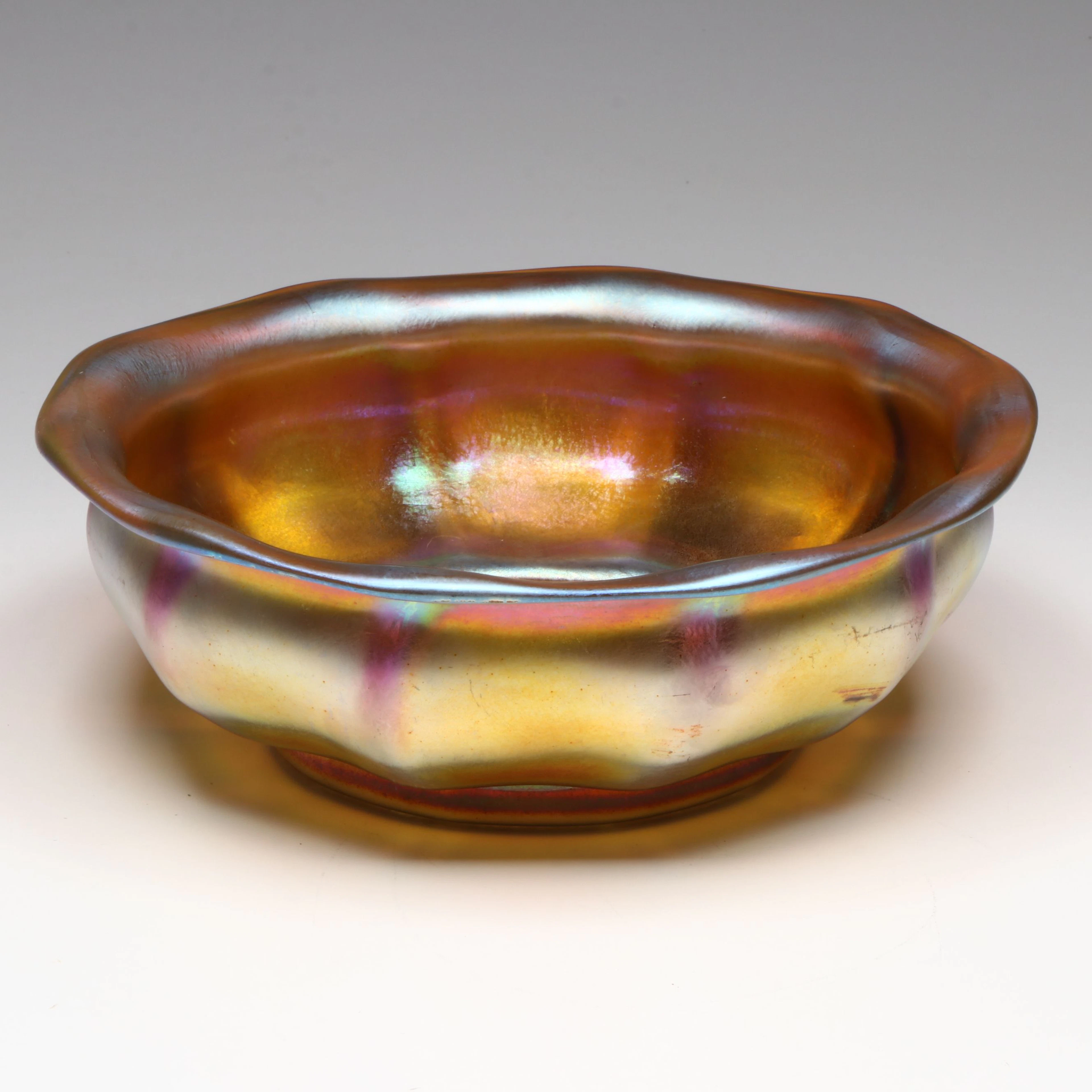 Louis Comfort Tiffany Favrile Glass Bowl, Circa 1900