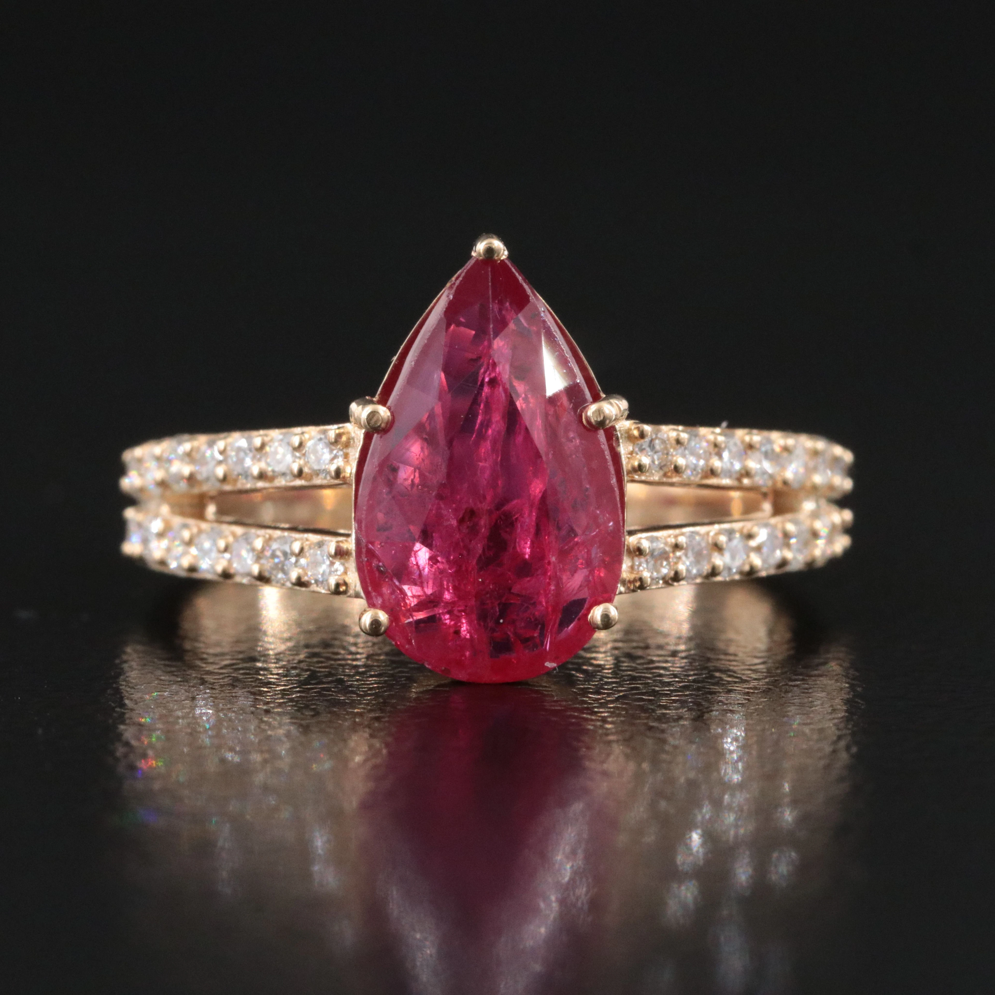 14K 1.67 CT Ruby and Diamond Ring with GIA Report