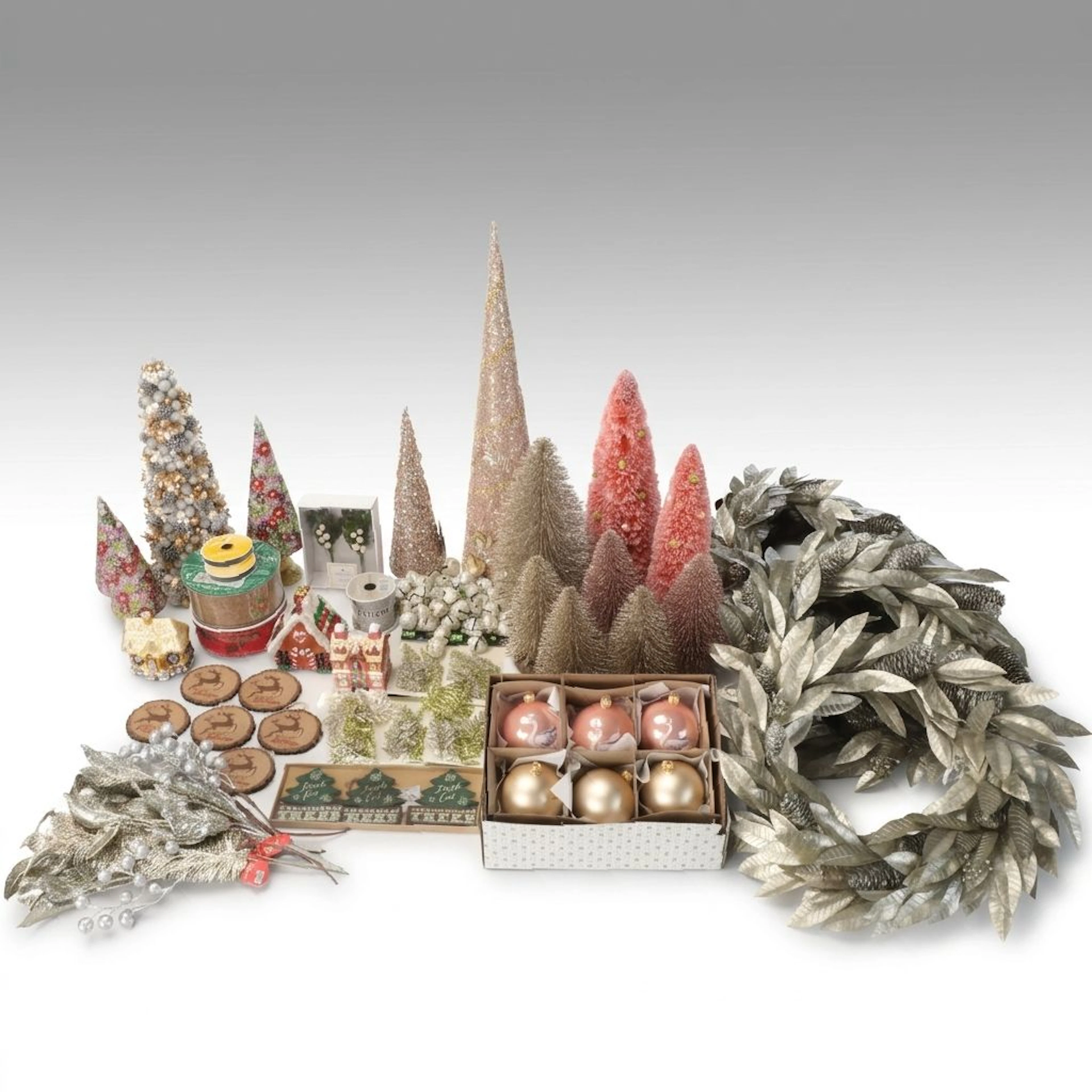 Christmas Trees, Wreaths and More Christmas Home Décor, Contemporary
