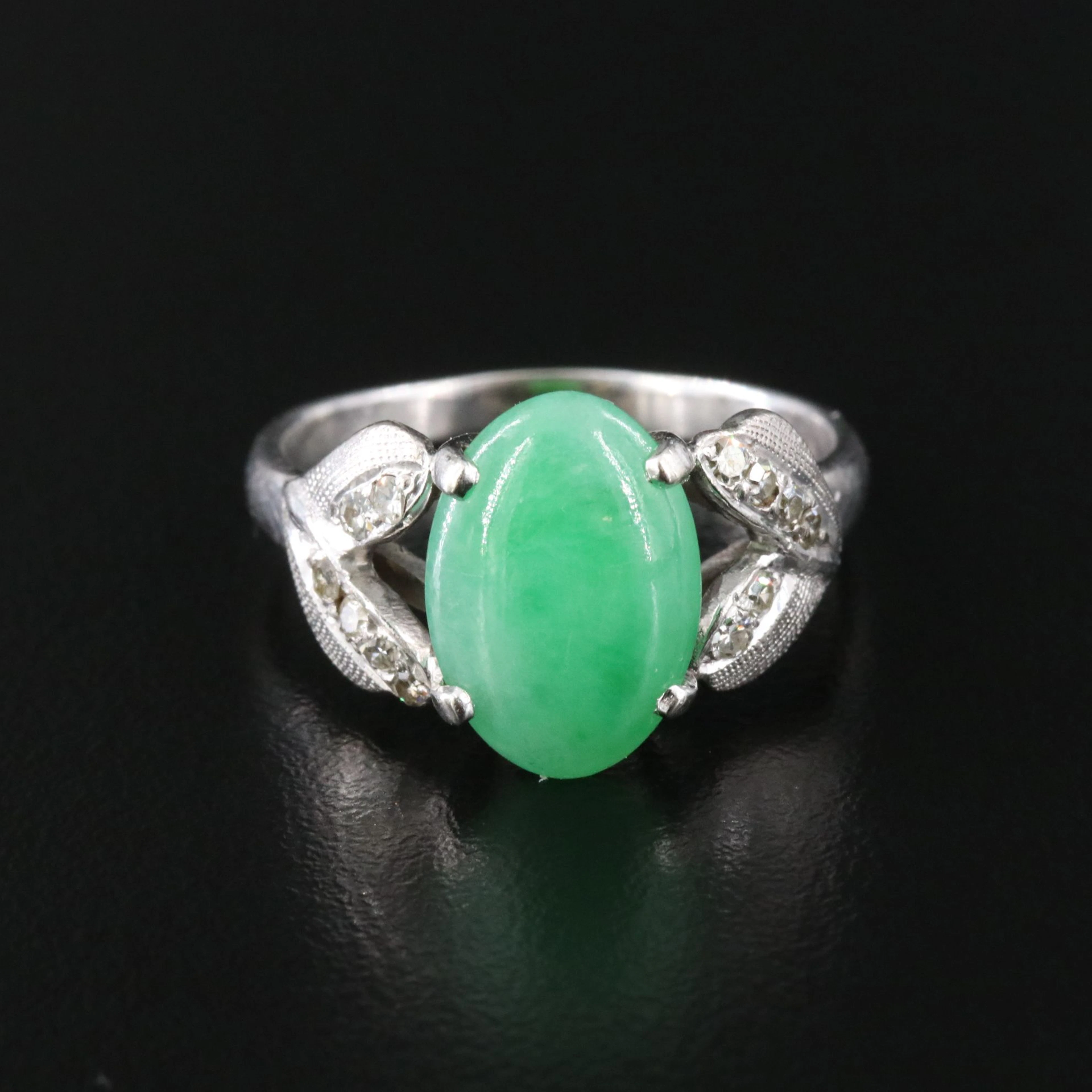 Vintage Silver Gold Alloy Jadeite and Diamond Ring